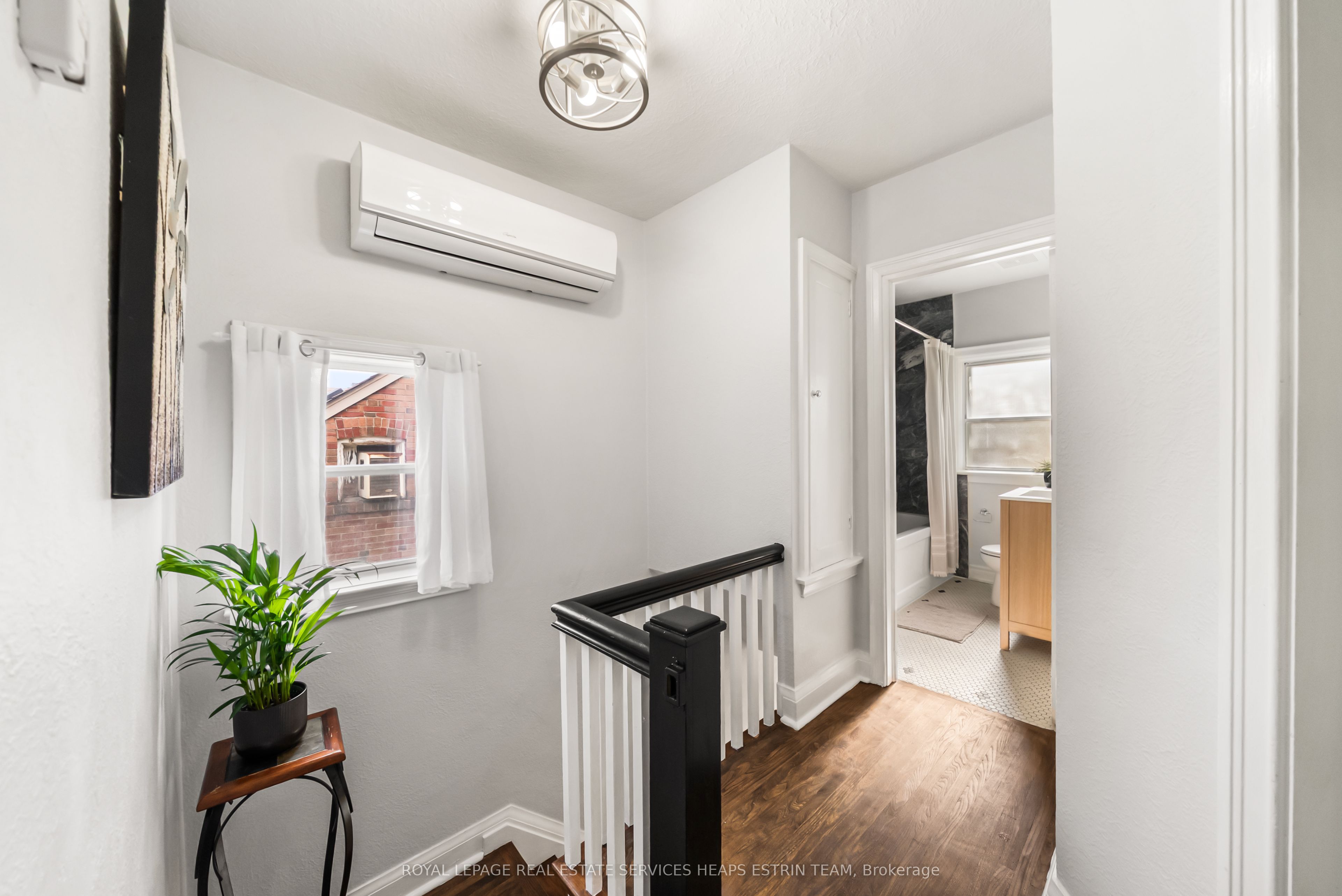 770 Eglinton Avenue E Property Photo 16