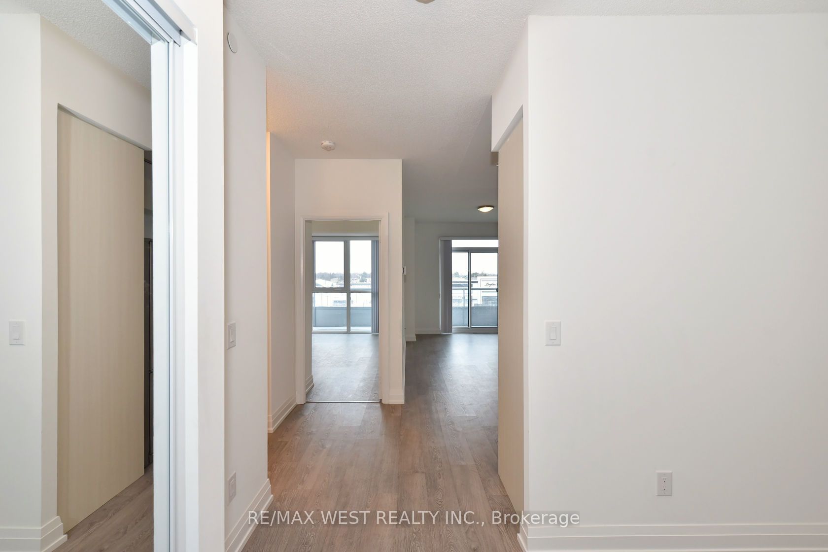 591 Sheppard Avenue E 622 Property Photo 8