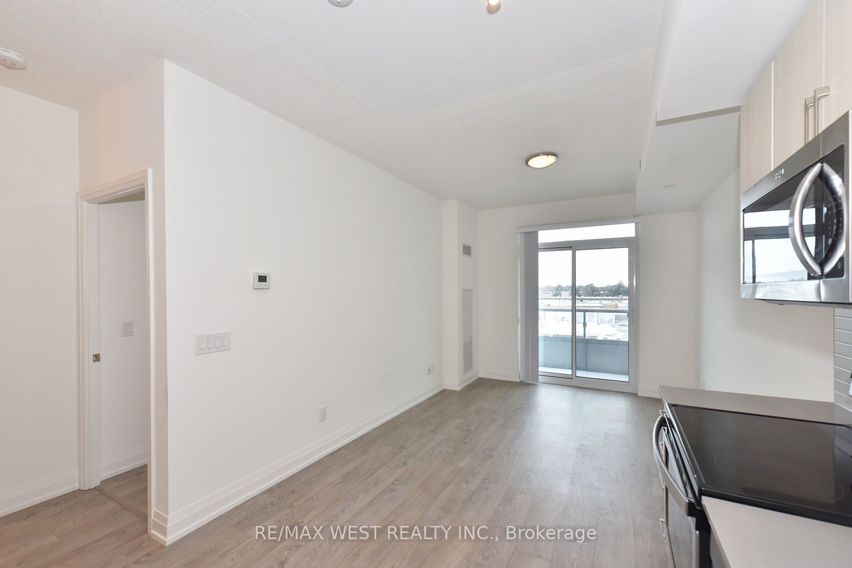 591 Sheppard Avenue E 622 Property Photo 14