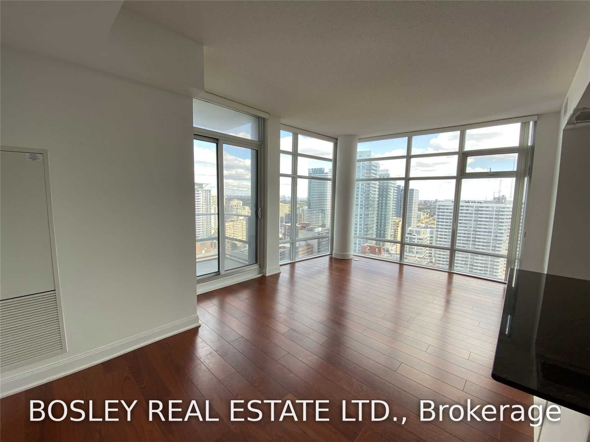 2191 Yonge Street 3311 Property Photo 3