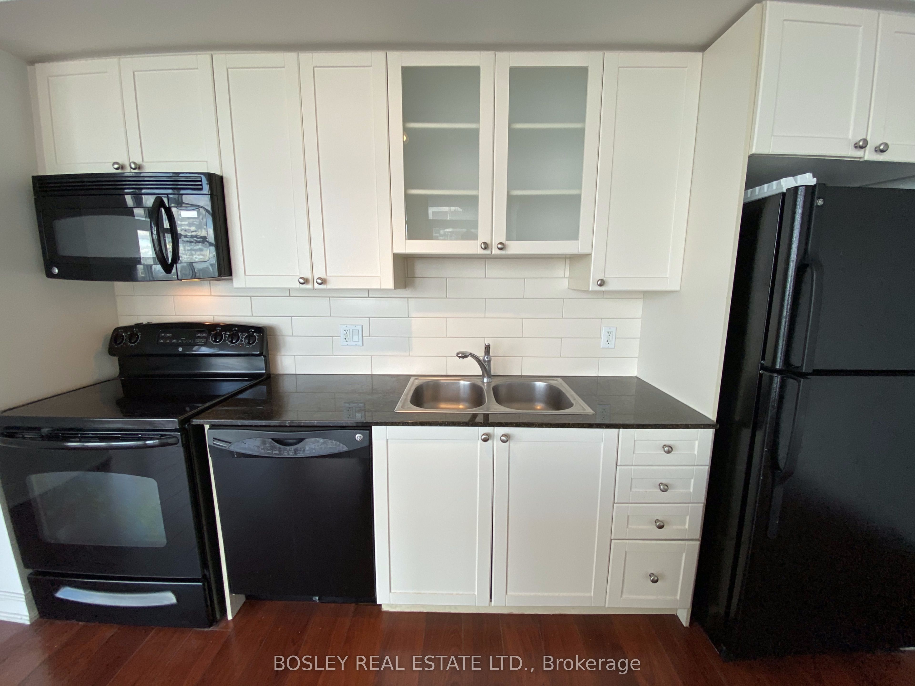 2191 Yonge Street 3311 Property Photo 6
