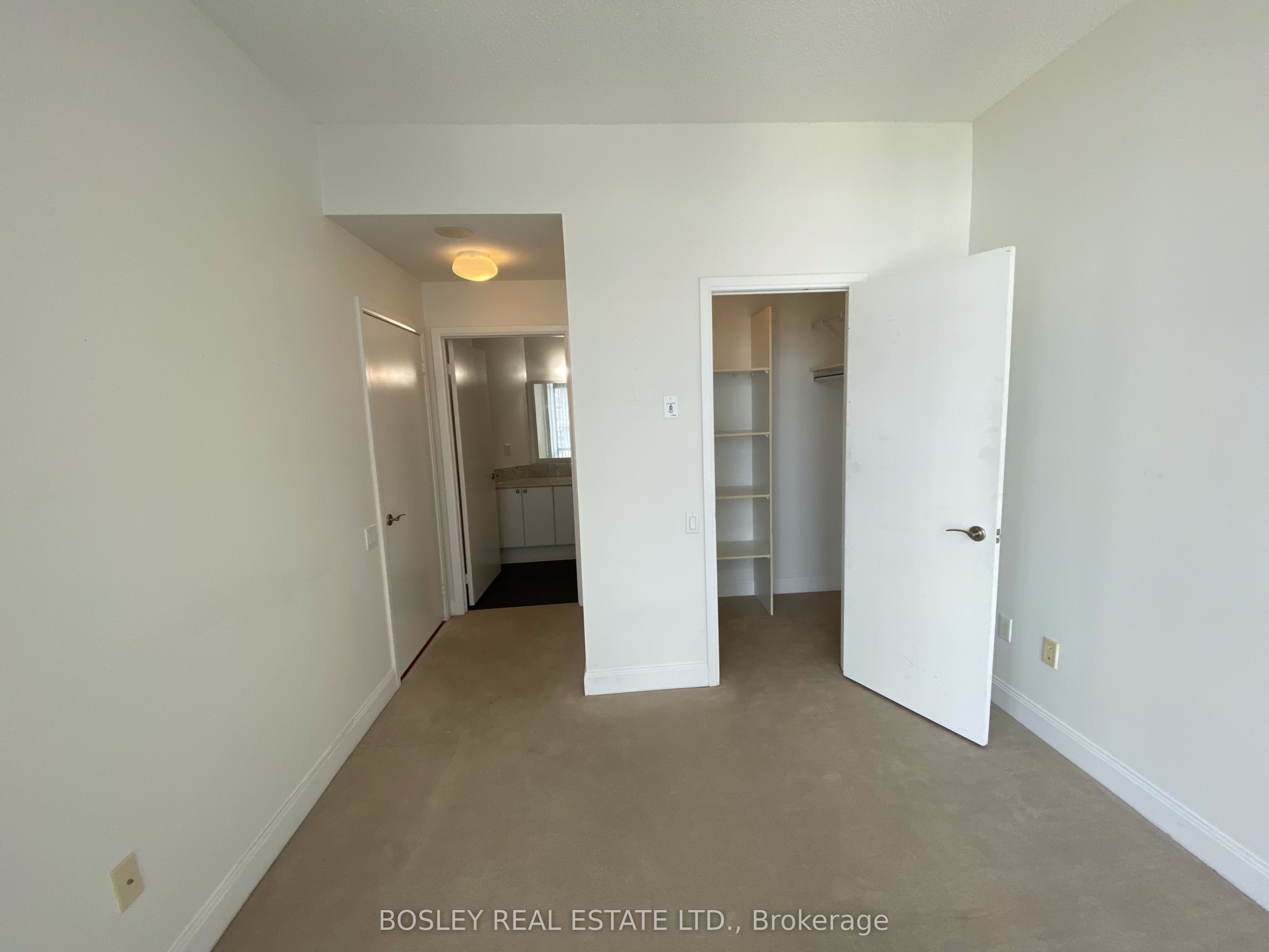 2191 Yonge Street 3311 Property Photo 8