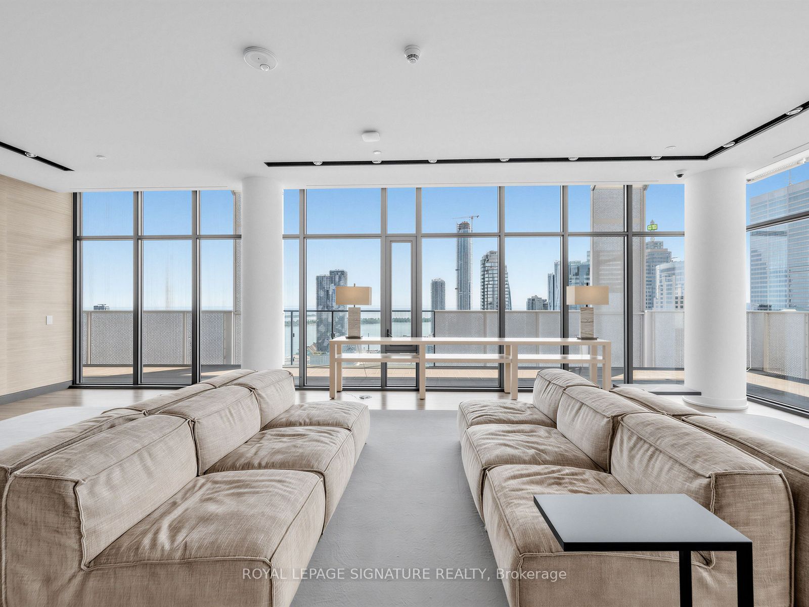 20 Lombard Street 3707 Property Photo 37