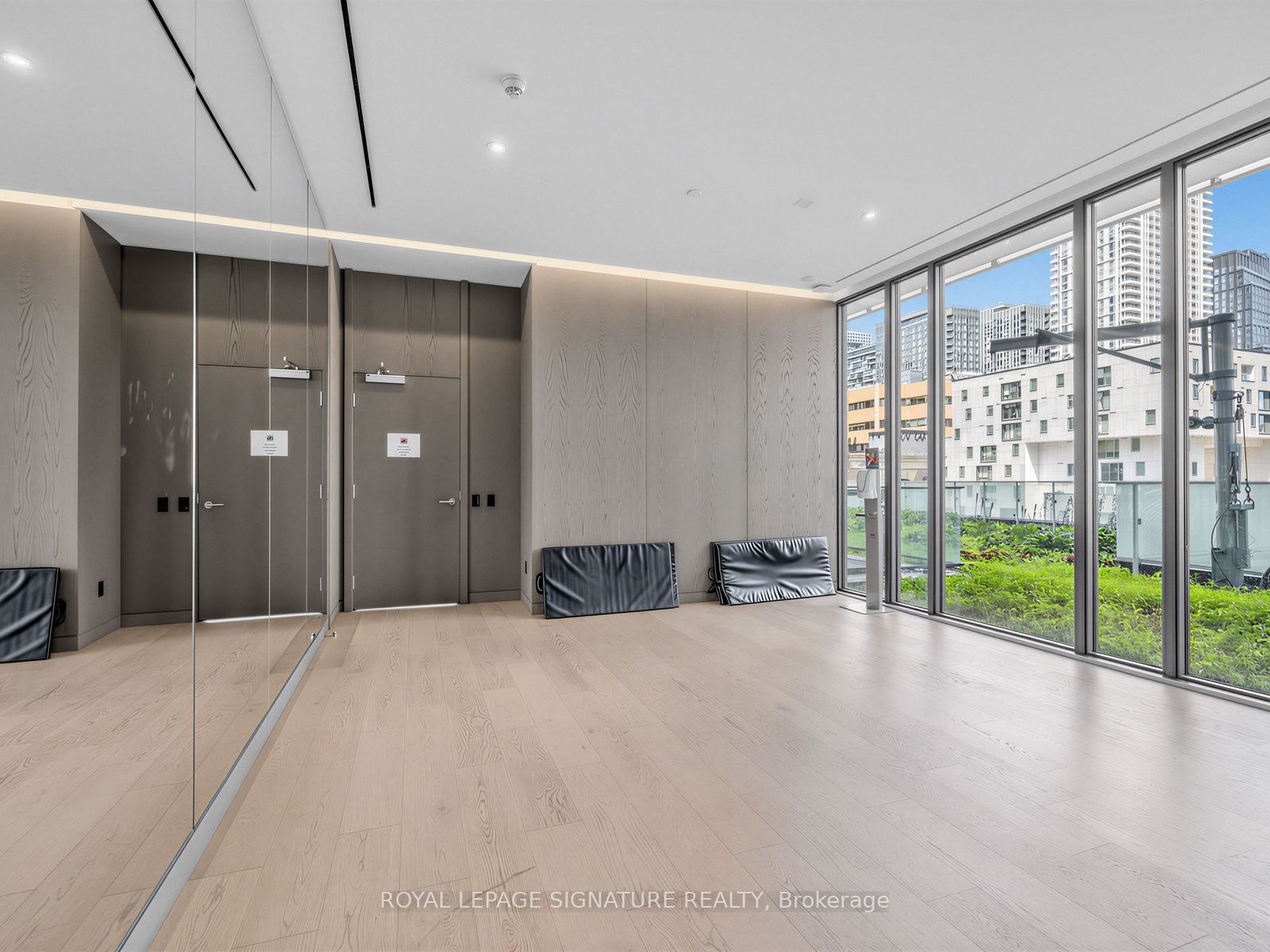 20 Lombard Street 3707 Property Photo 42