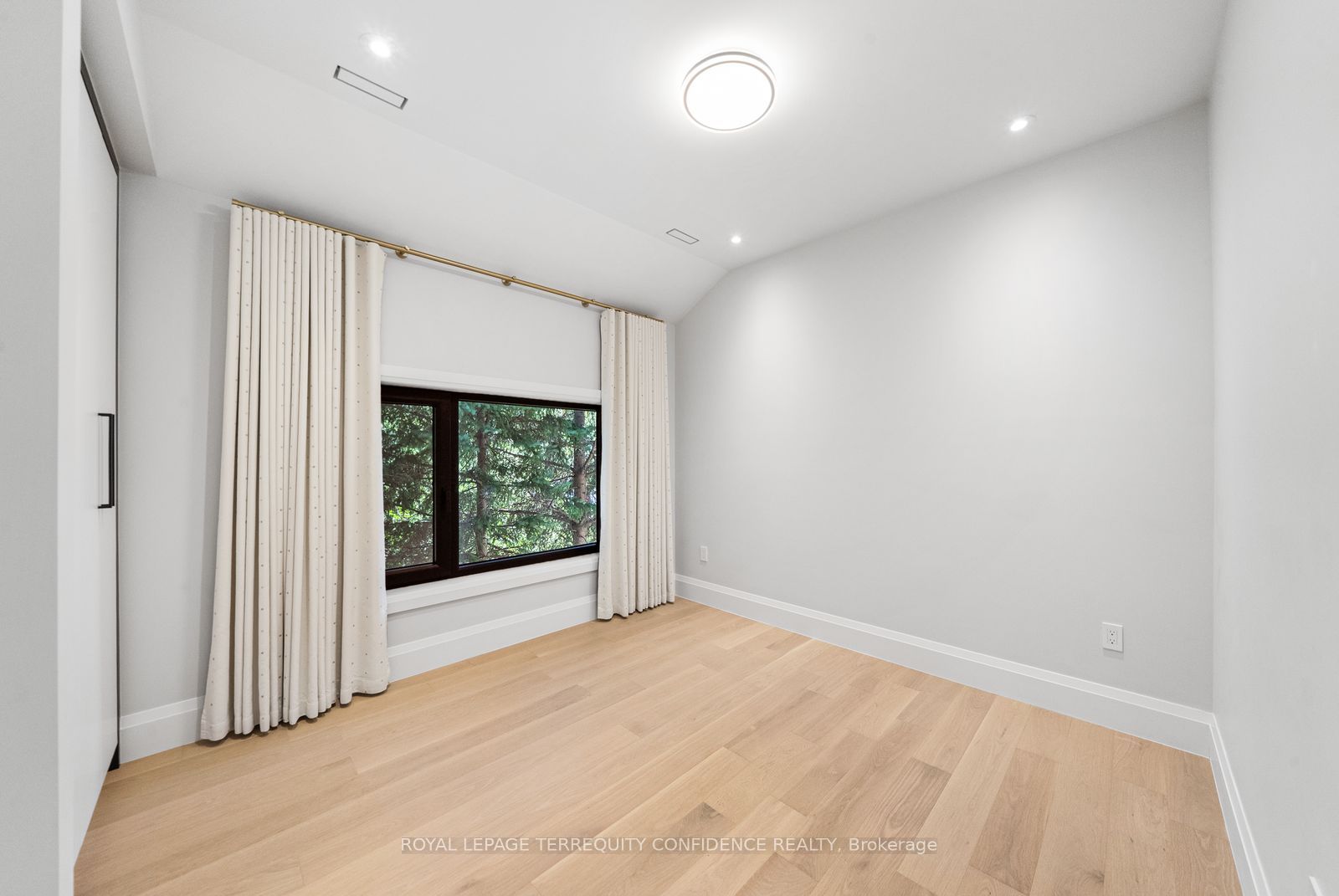 333 Horsham Avenue Property Photo 26