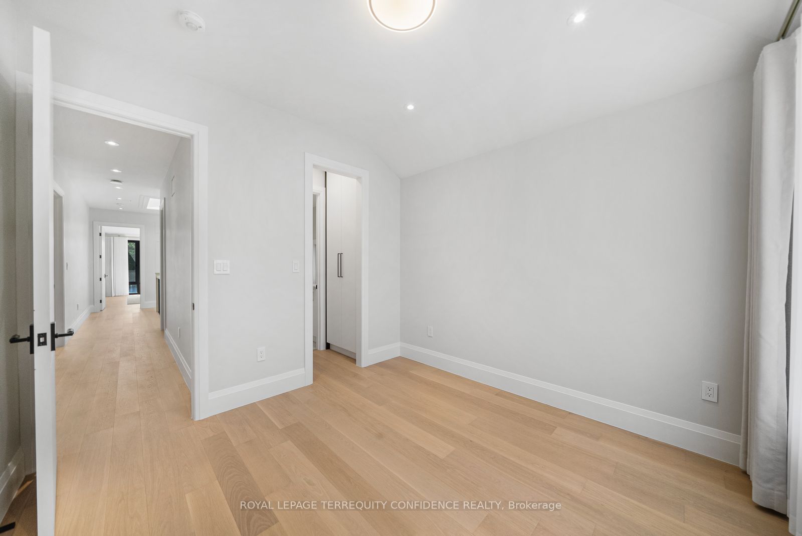 333 Horsham Avenue Property Photo 34