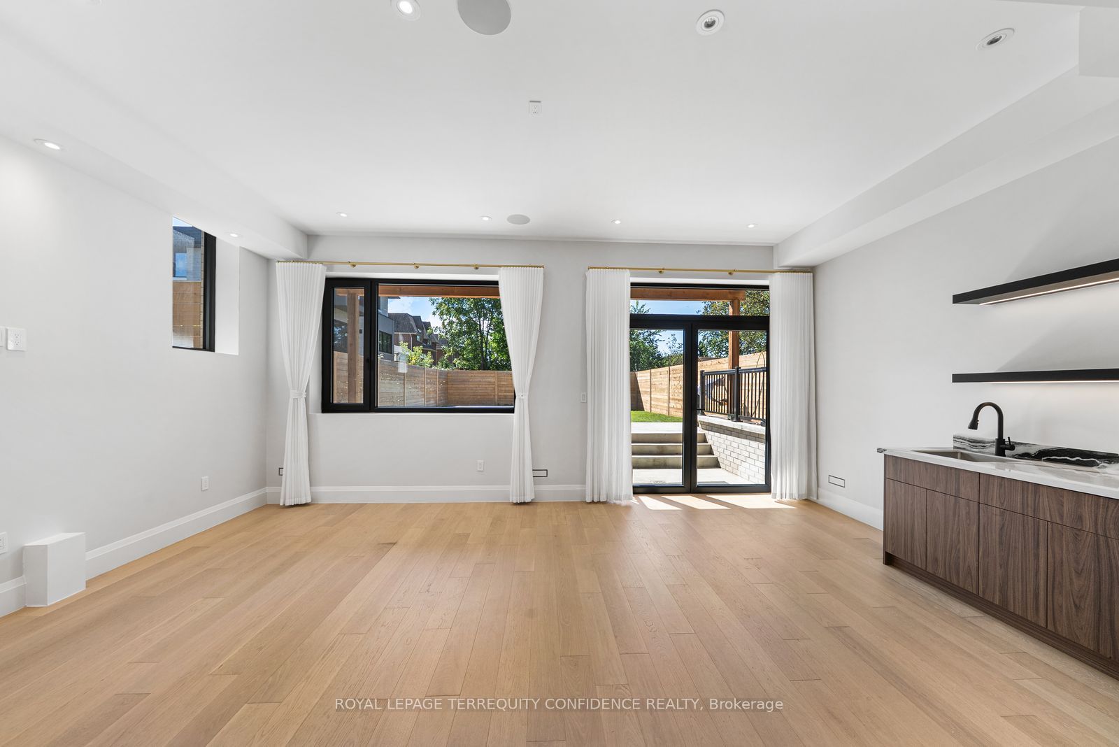 333 Horsham Avenue Property Photo 35