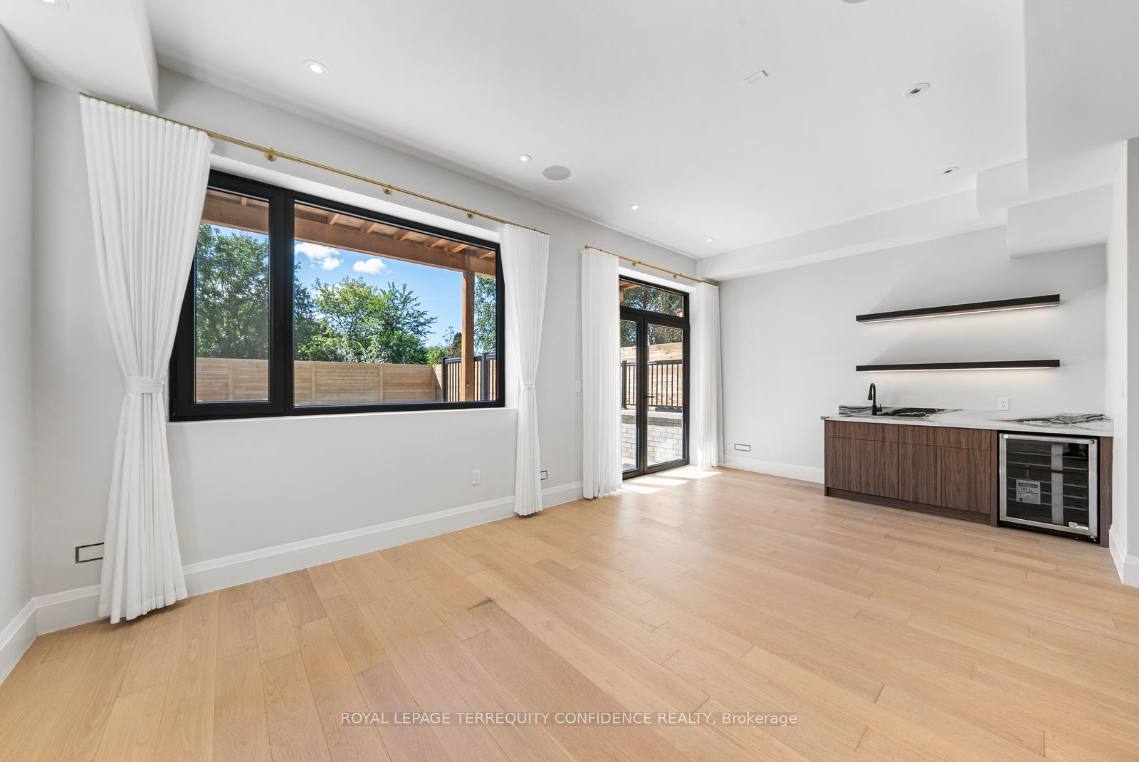 333 Horsham Avenue Property Photo 36