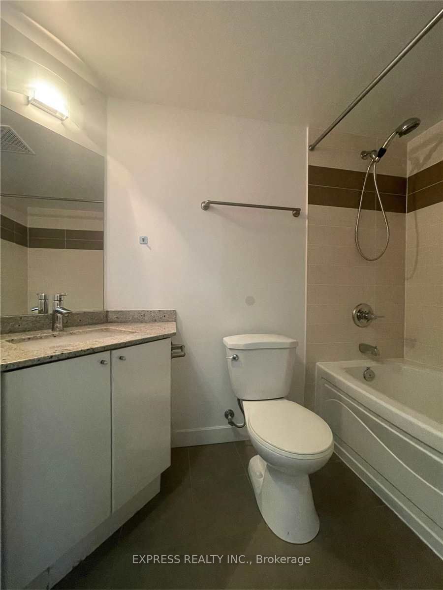 18 Harbour Street 1010 Property Photo 12