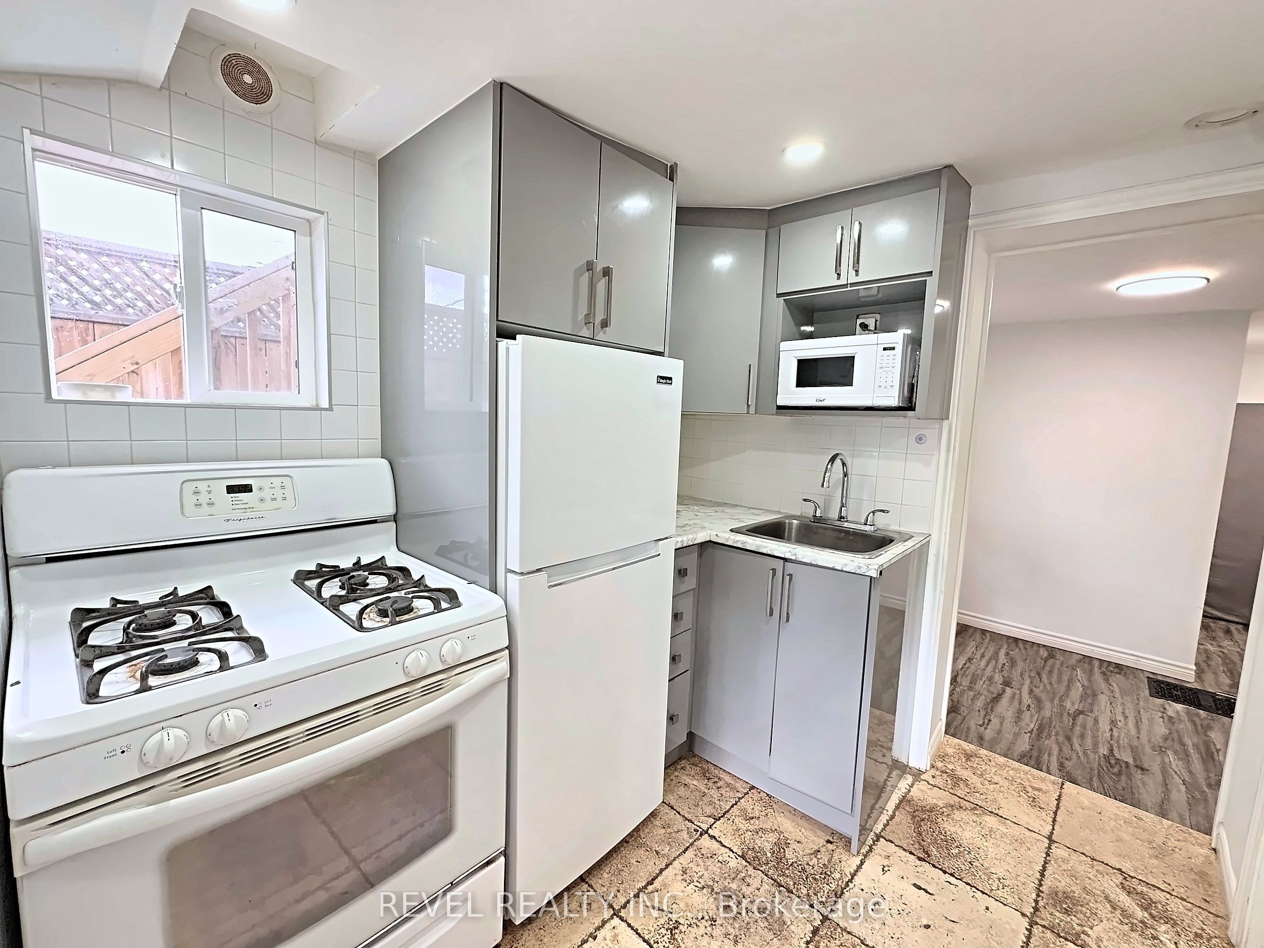 444 Westmount Avenue 2 Property Photo 3