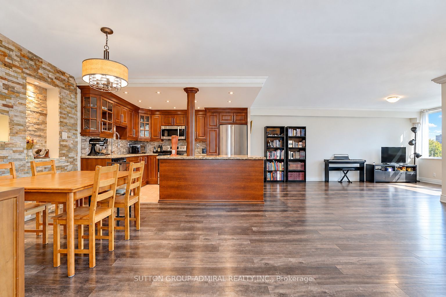 1201 Steeles Avenue W 308 Property Photo 7