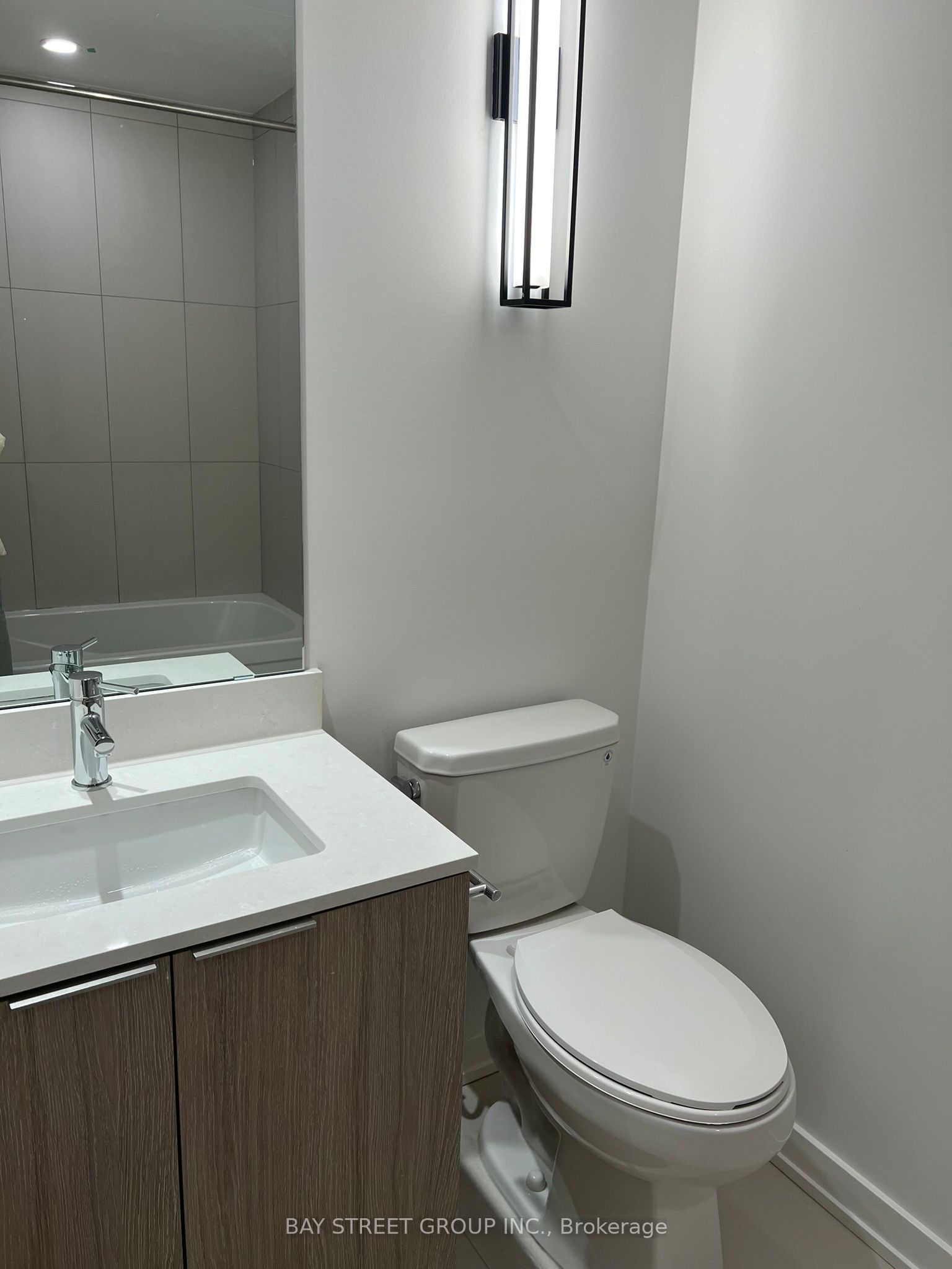 123 Portland Street 410 Property Photo 21