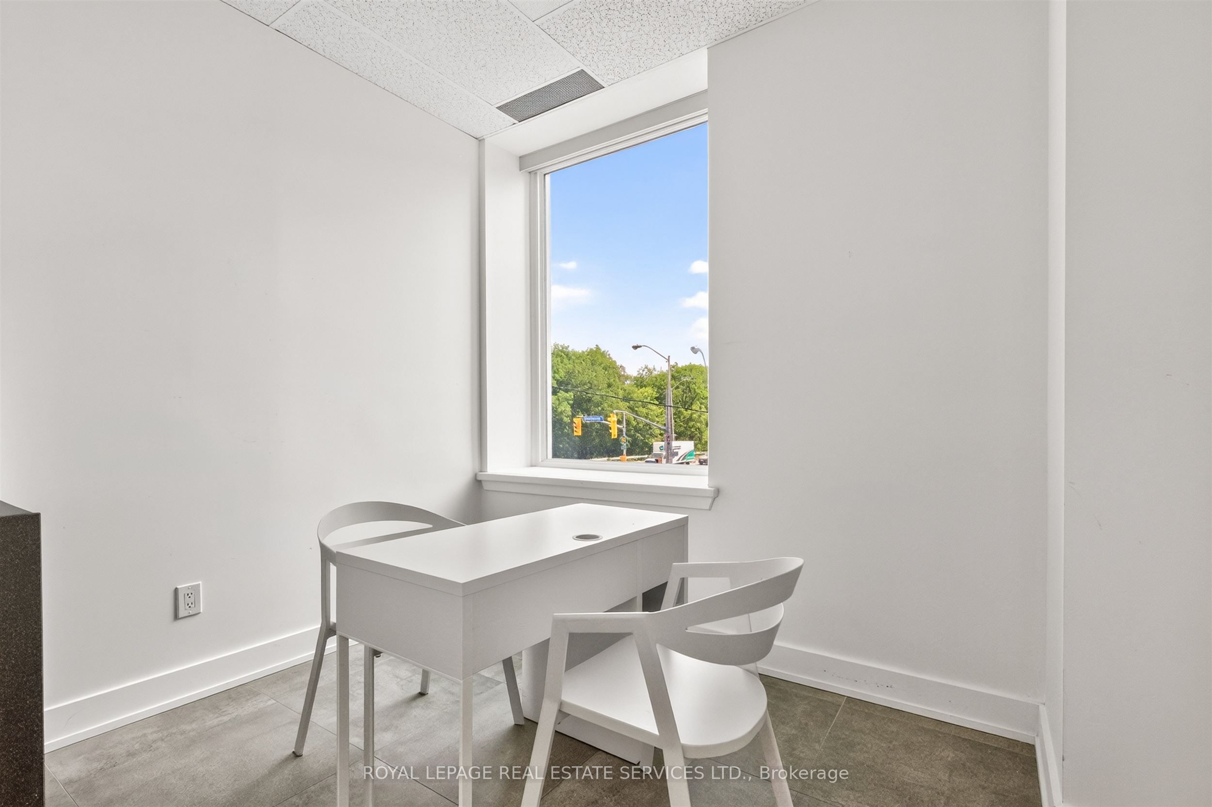 421 Bloor Street E 207/208 Property Photo 10