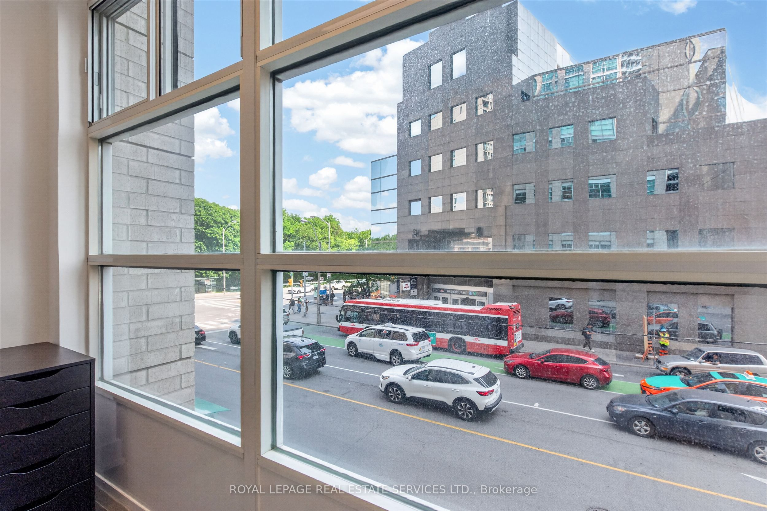 421 Bloor Street E 207/208 Property Photo 19
