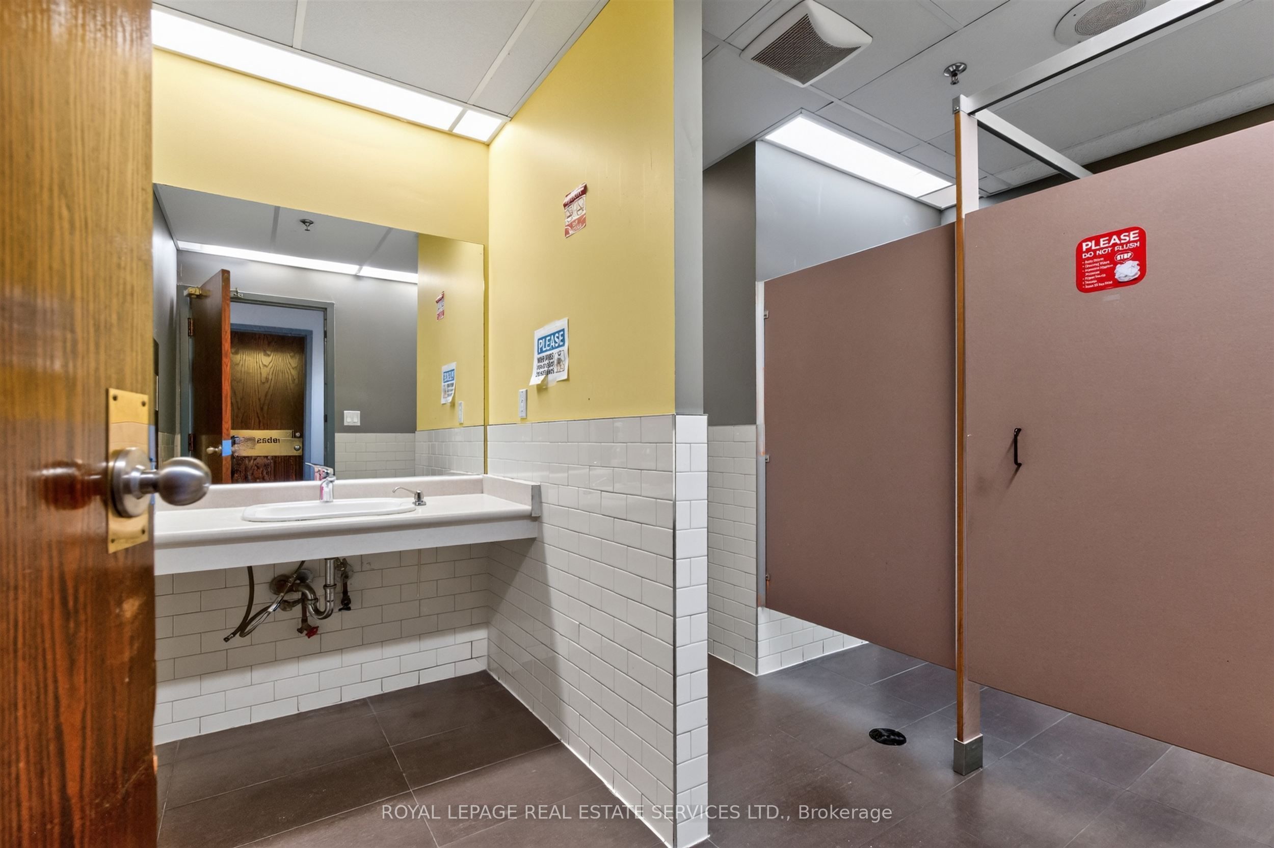421 Bloor Street E 207/208 Property Photo 25