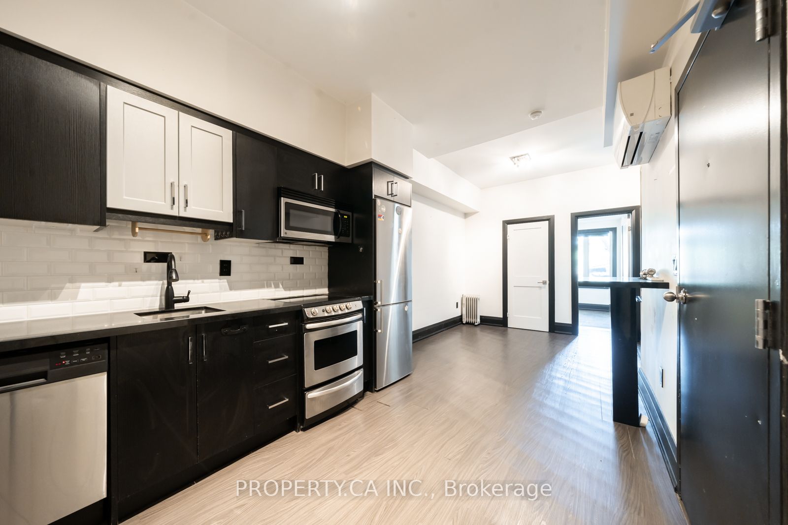 960 Queen Street W 3 Property Photo 1