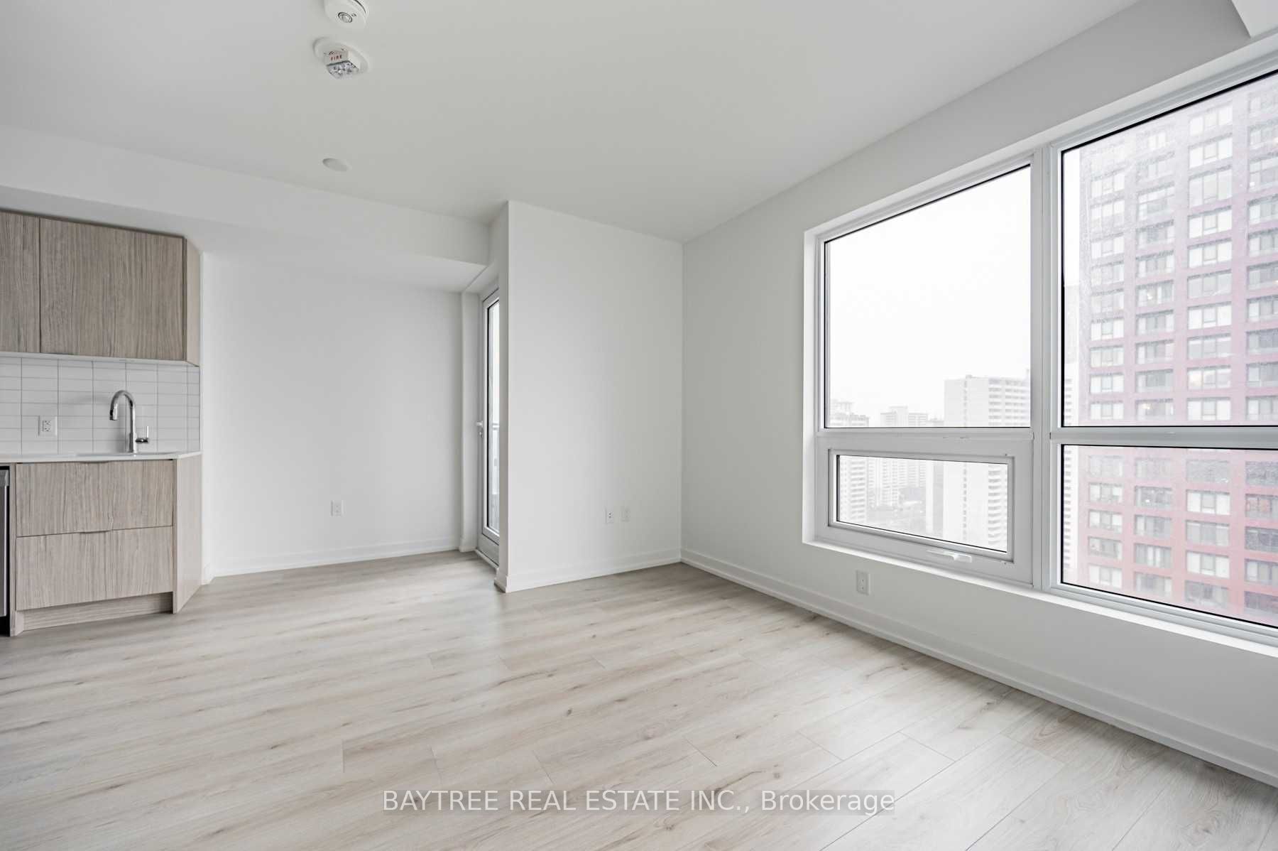 395 Bloor Street E 2512 Property Photo 5