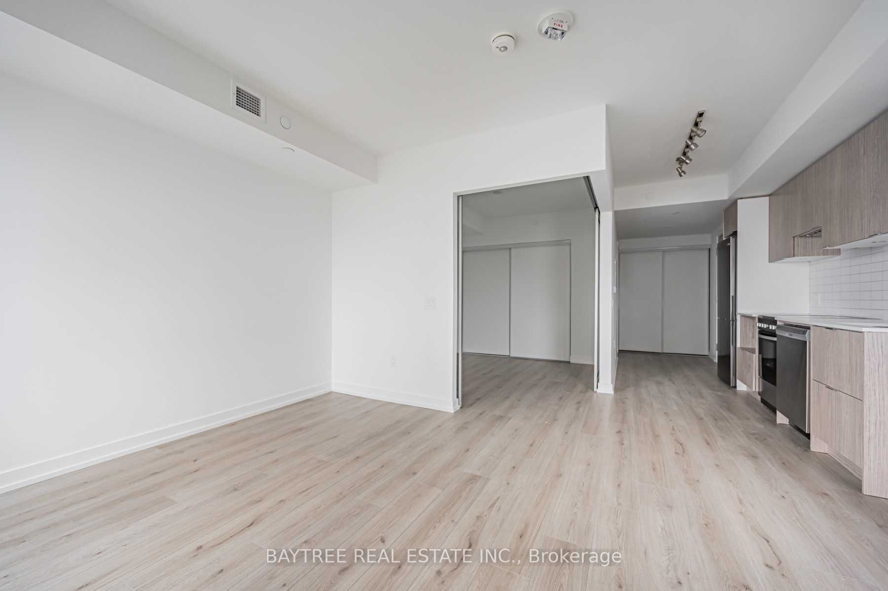 395 Bloor Street E 2512 Property Photo 6