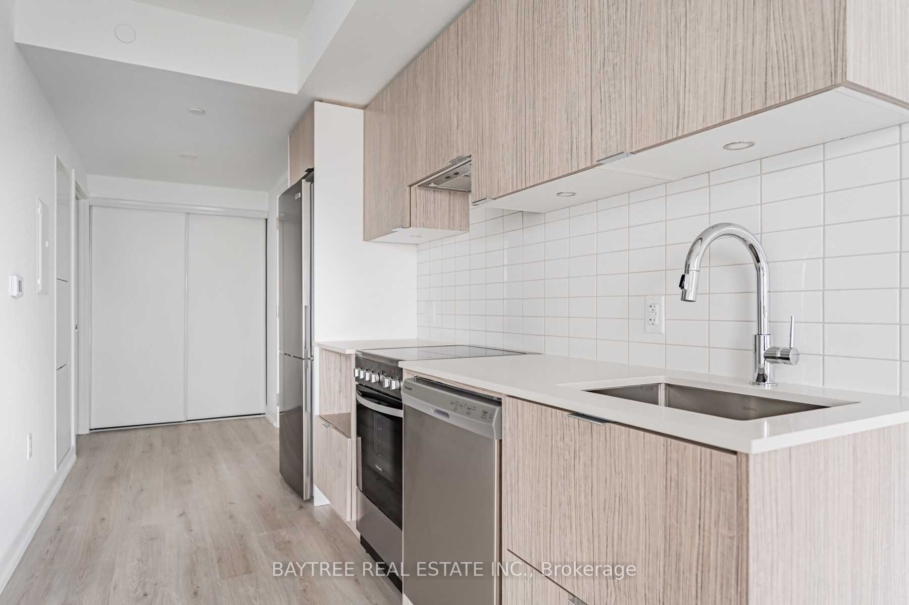 395 Bloor Street E 2512 Property Photo 7