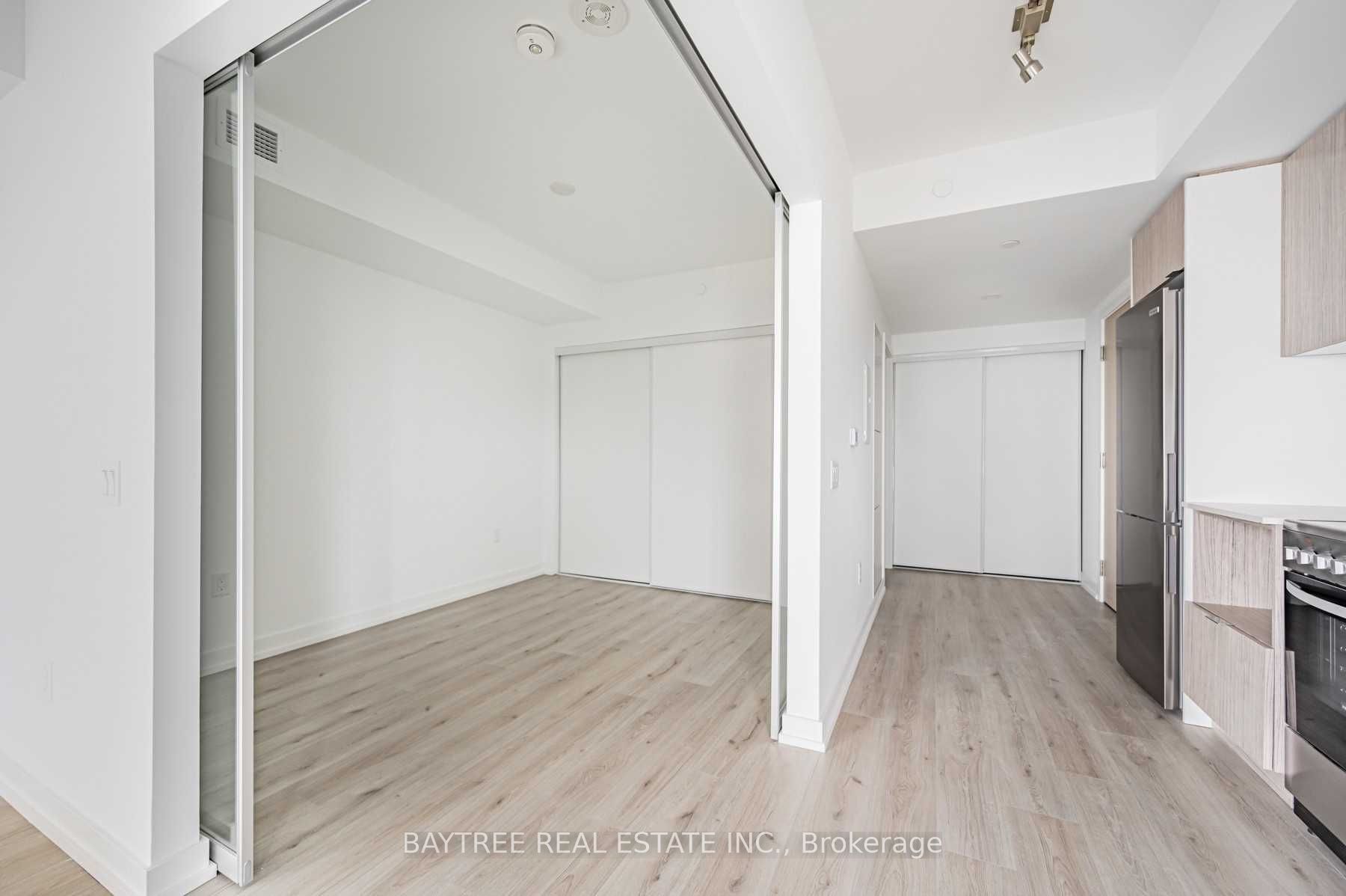 395 Bloor Street E 2512 Property Photo 8
