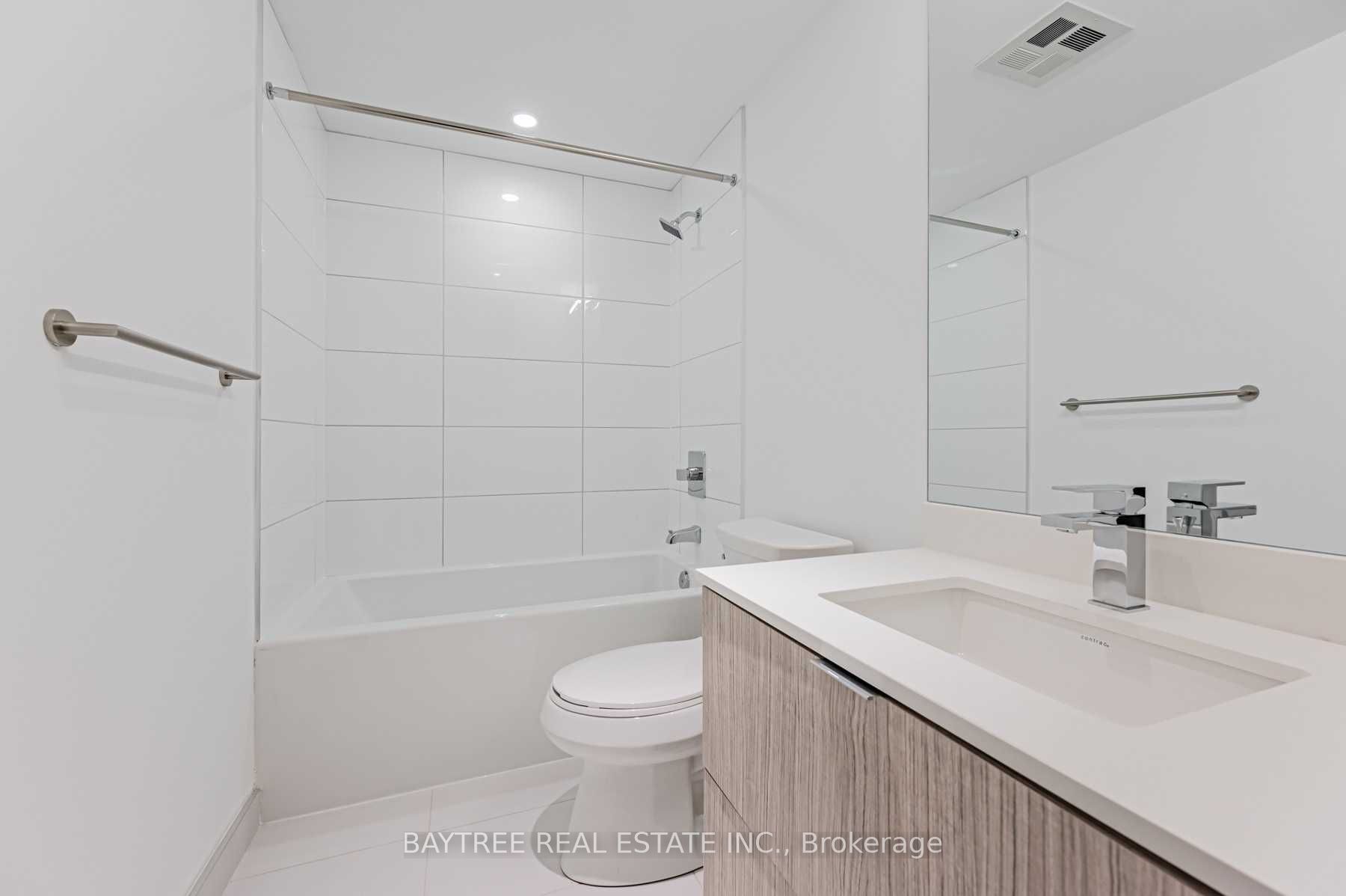 395 Bloor Street E 2512 Property Photo 13
