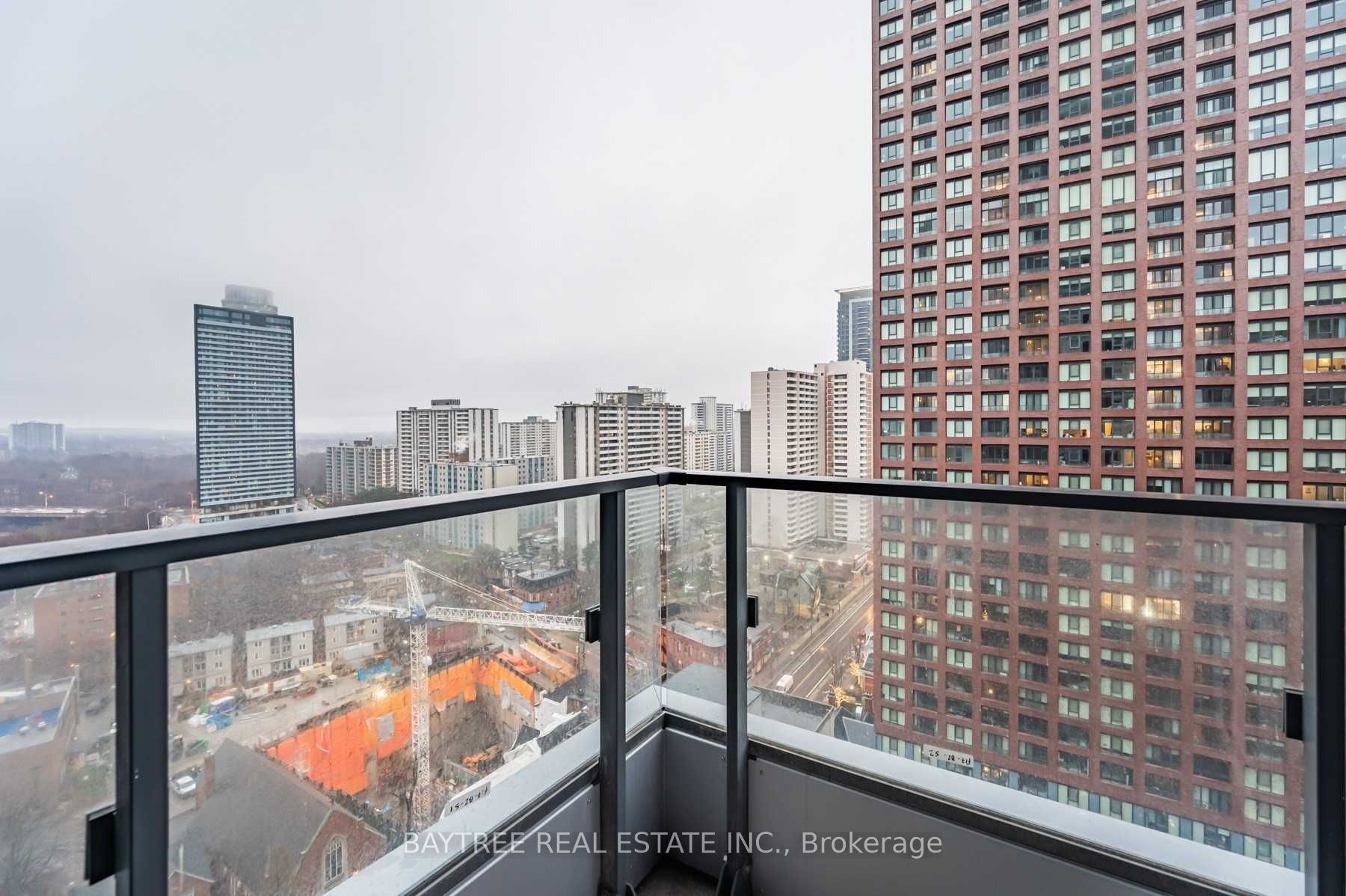 395 Bloor Street E 2512 Property Photo 15