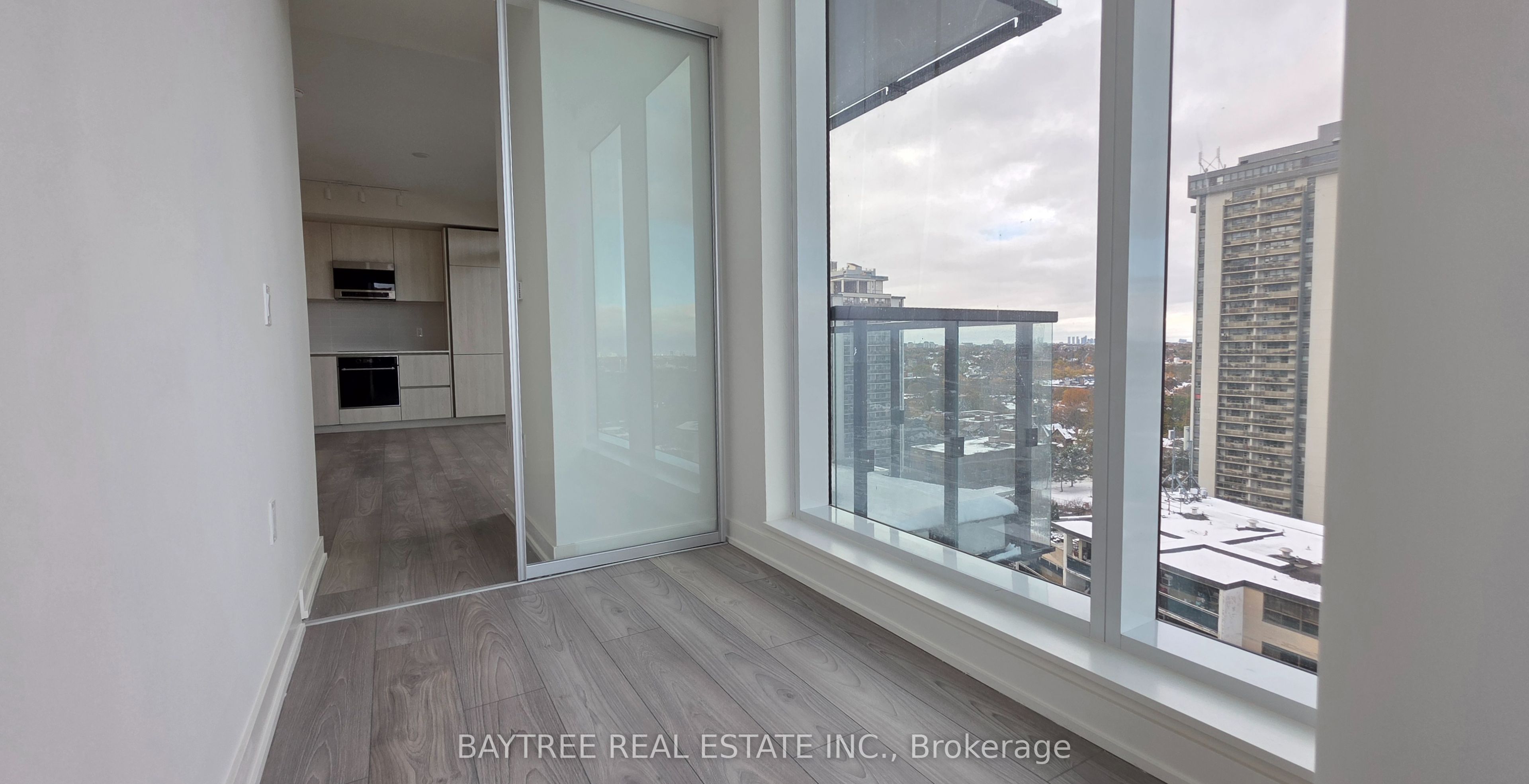 120 Broadway Avenue 1502 Property Photo 10