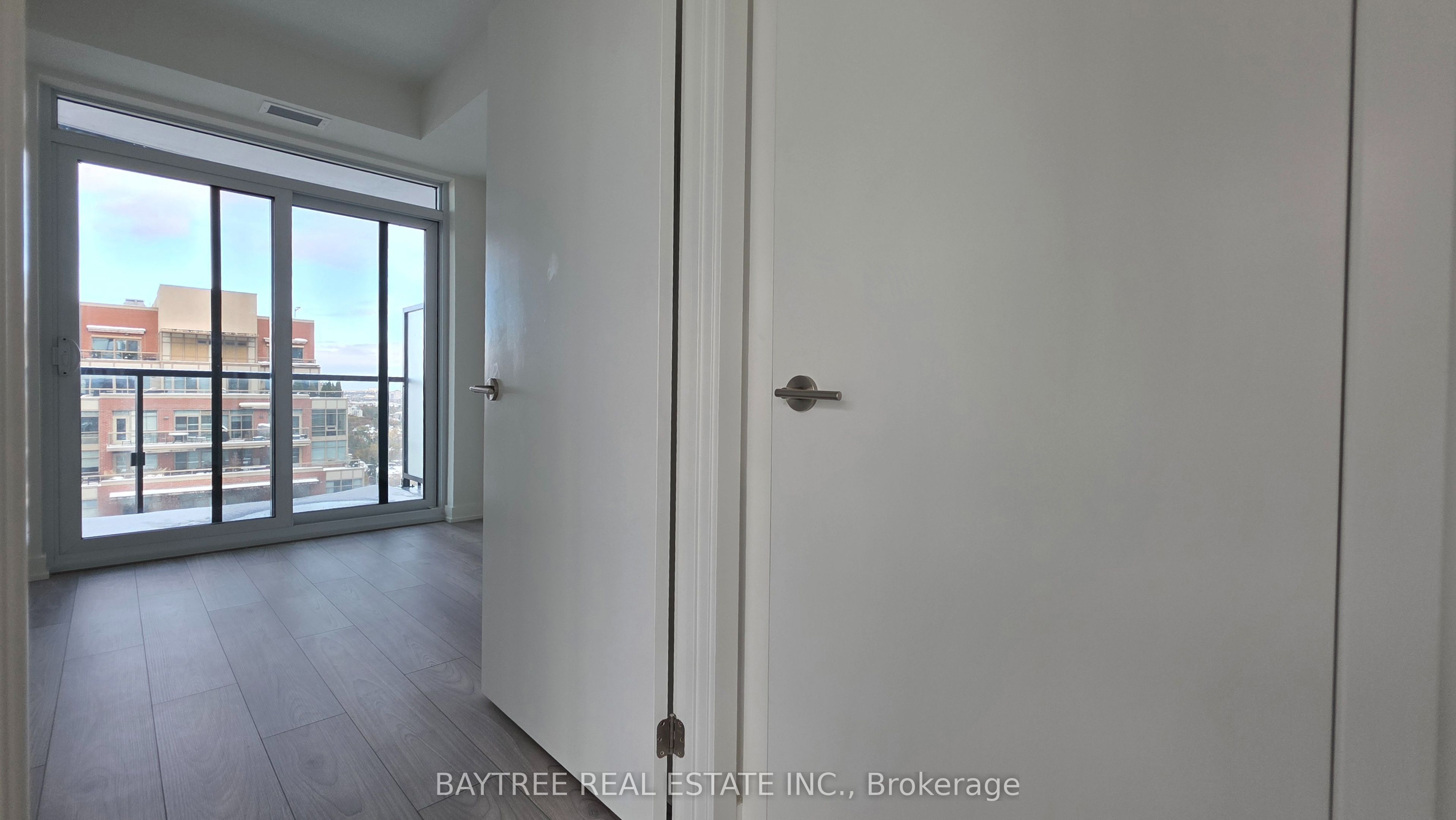 120 Broadway Avenue 1502 Property Photo 13