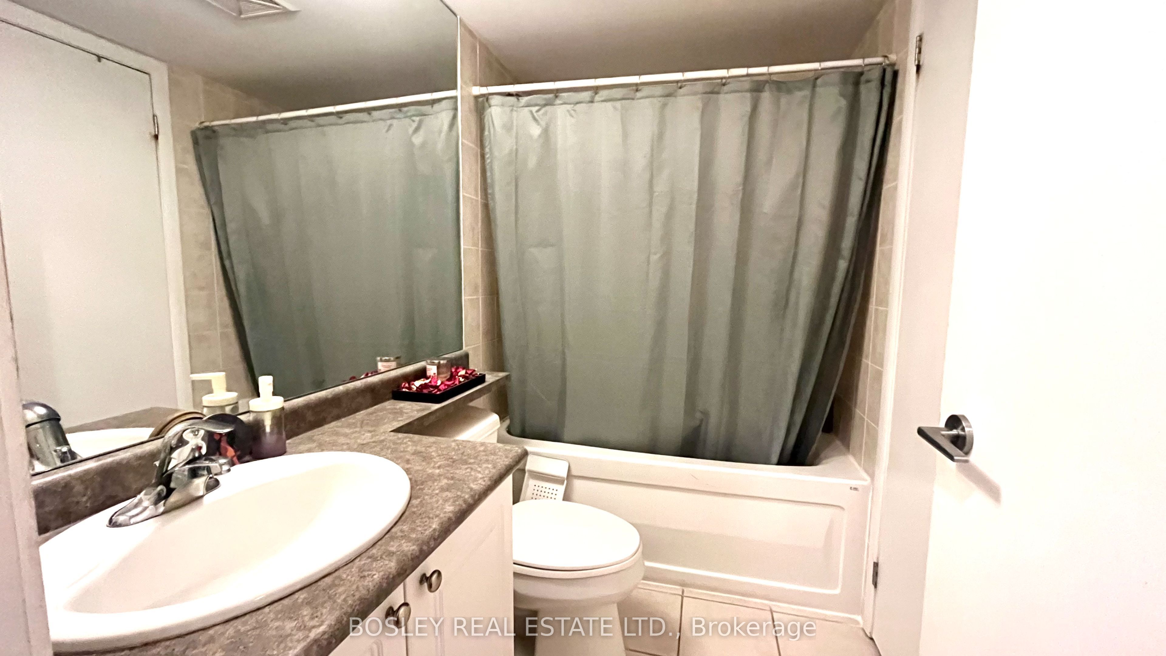 231 Fort York Boulevard 618 Property Photo 9