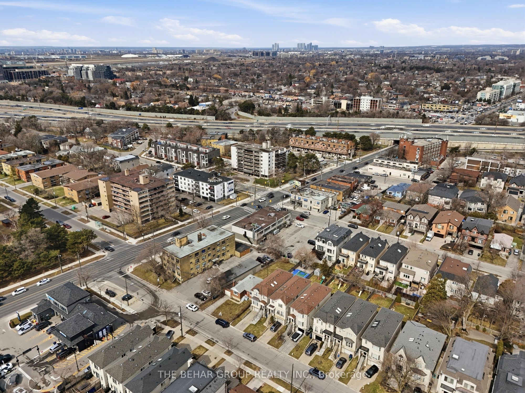 3645 Bathurst Street Property Photo 5