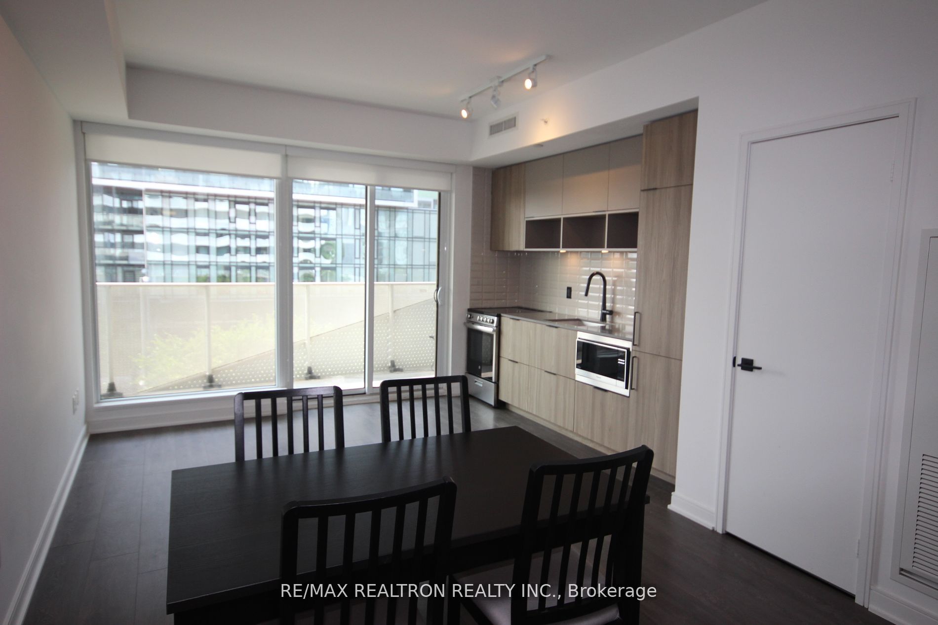 60 Tannery Road 407 Property Photo 8