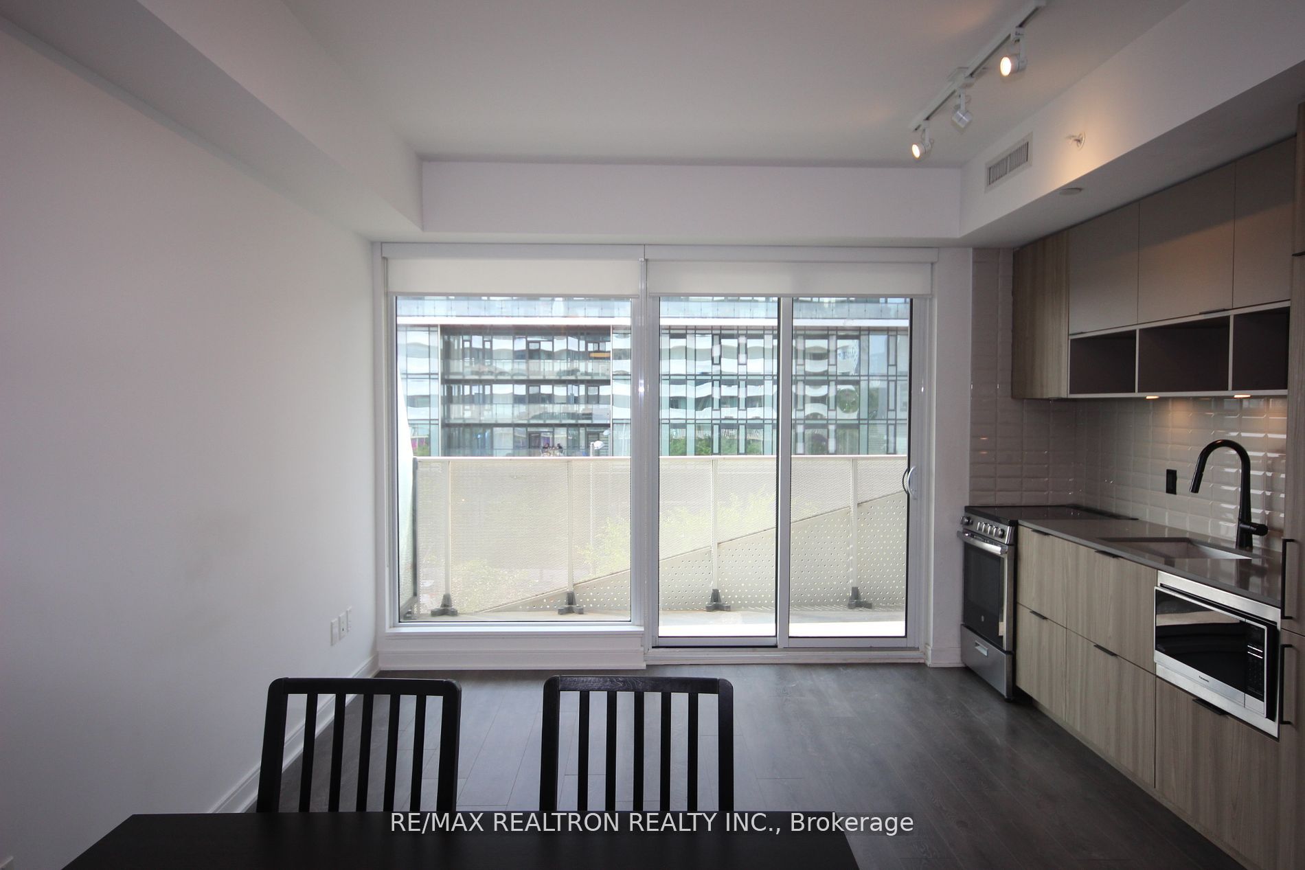 60 Tannery Road 407 Property Photo 9