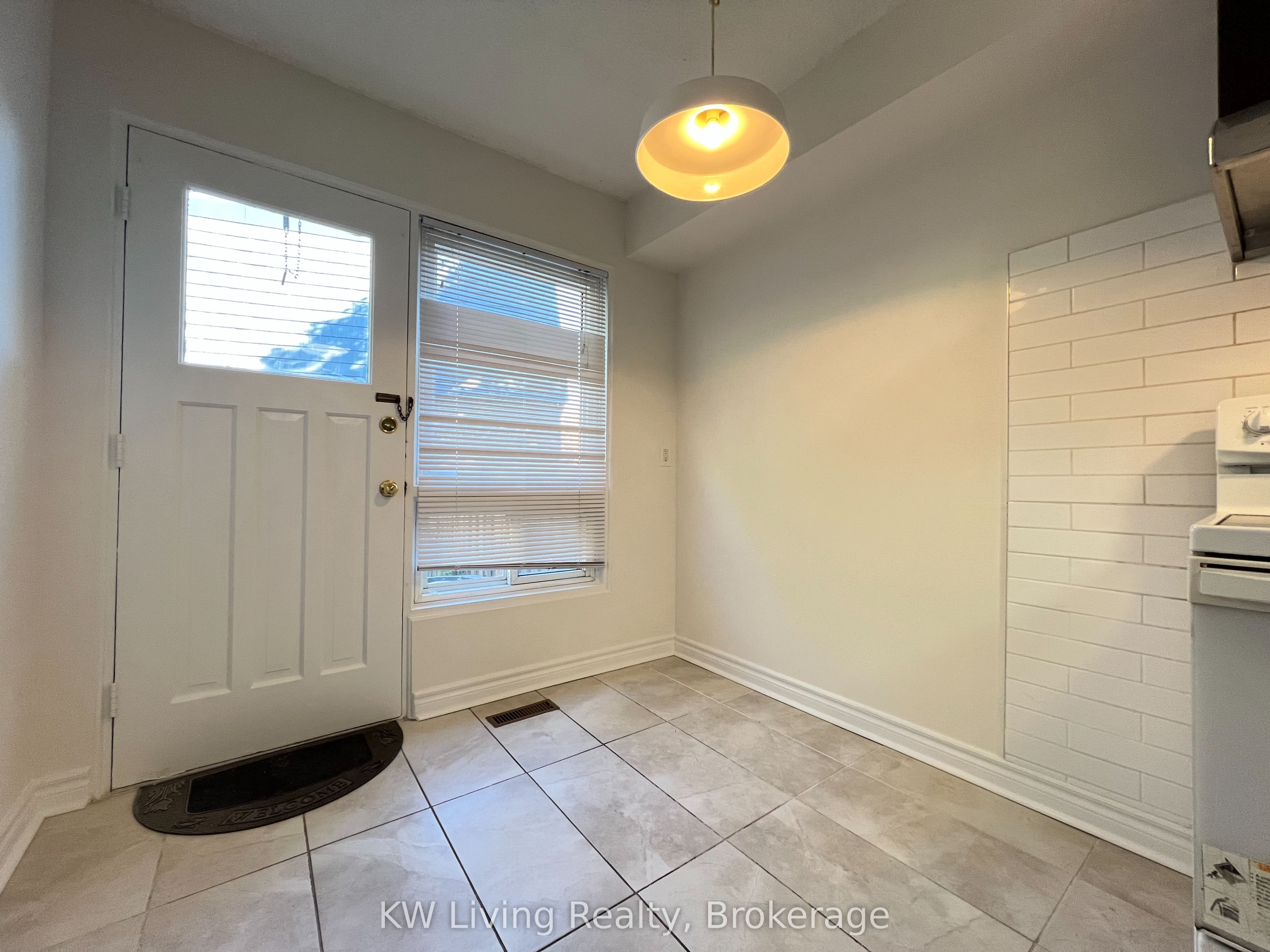 42 Sego Royal Way Property Photo 6