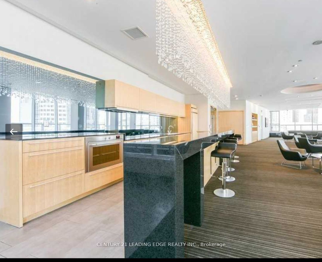55 Bremner Boulevard 4108 Property Photo 8