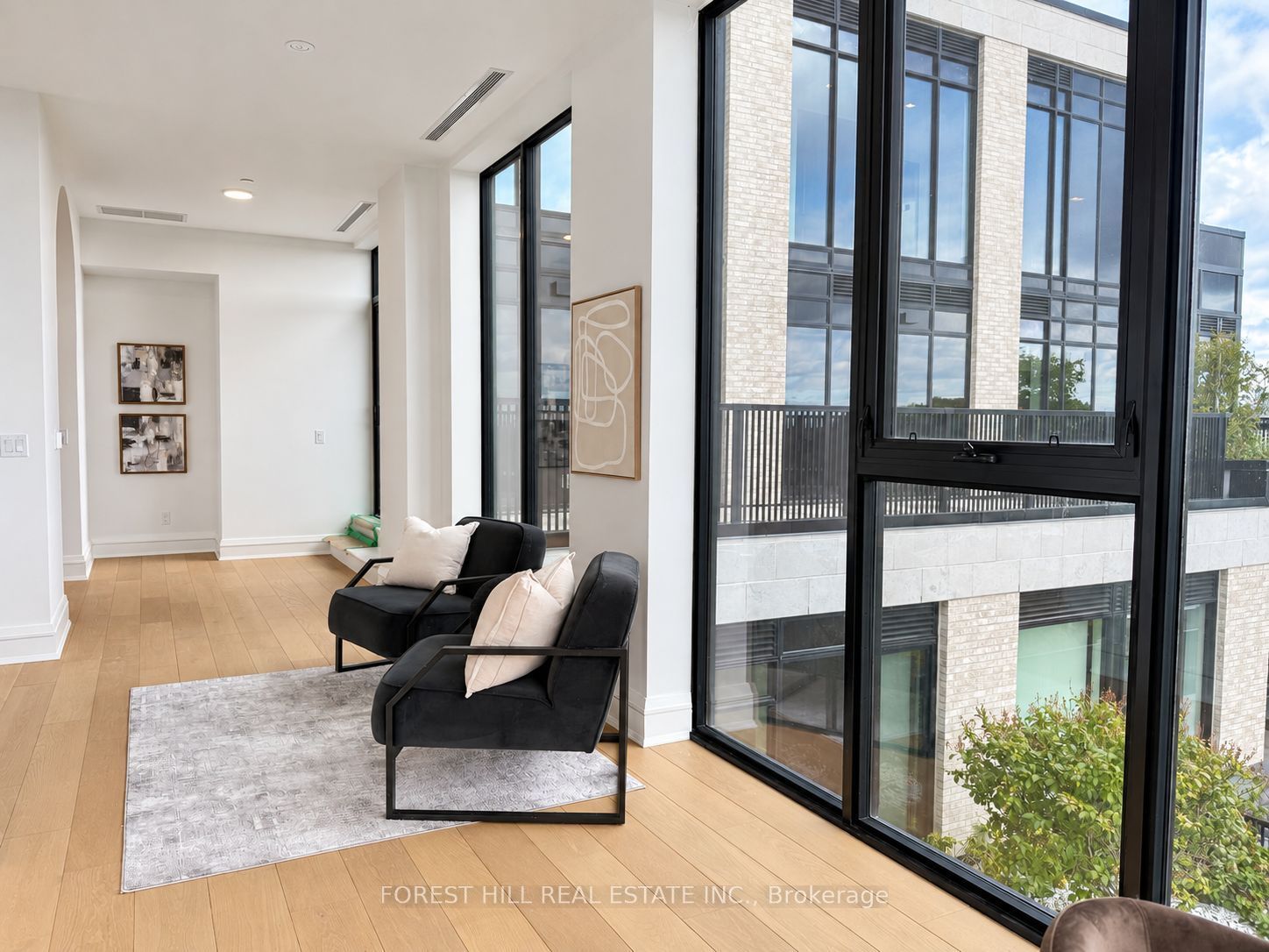 2010 Bathurst Street 6a Property Photo 11