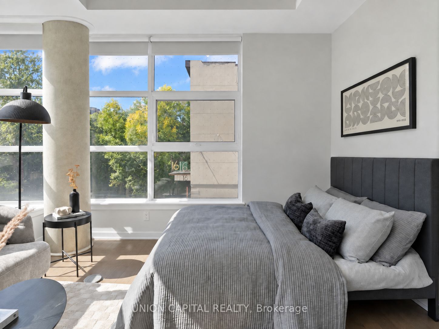 10 Willison Square 202 Property Photo 2