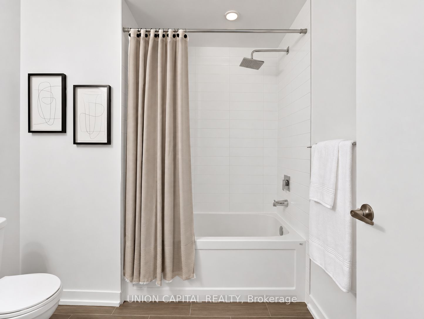 10 Willison Square 202 Property Photo 15