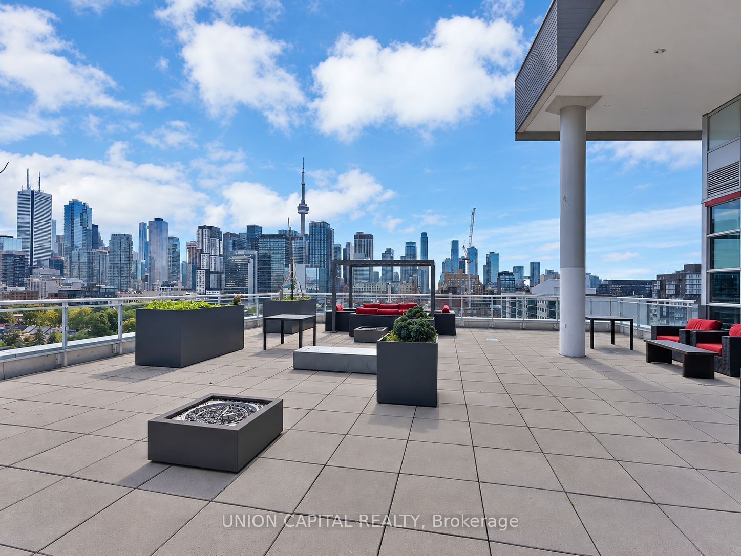 10 Willison Square 202 Property Photo 18
