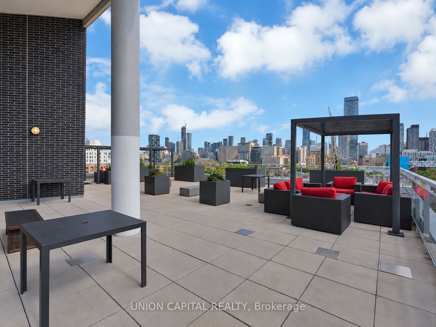 10 Willison Square 202 Property Photo 19