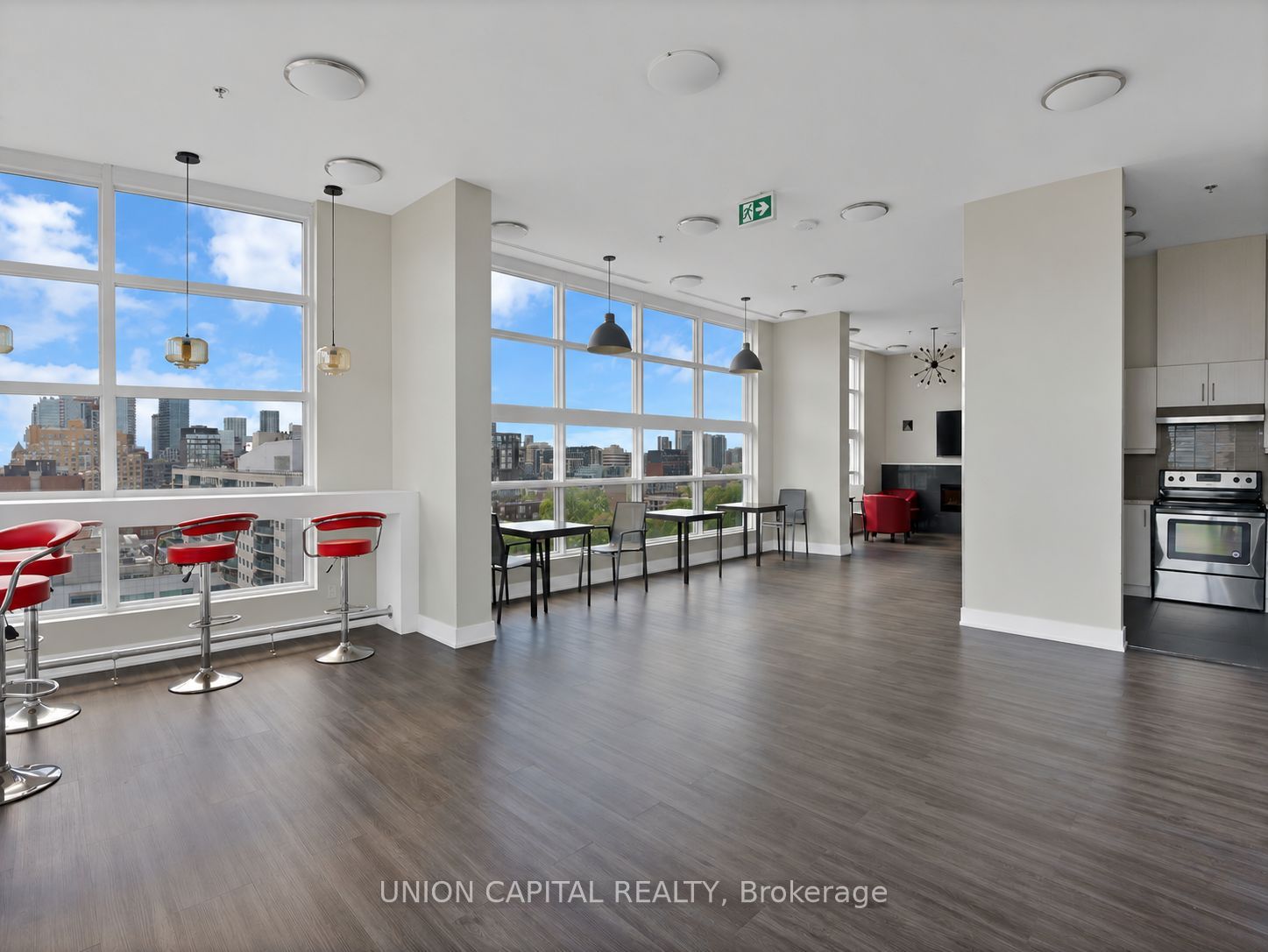 10 Willison Square 202 Property Photo 22