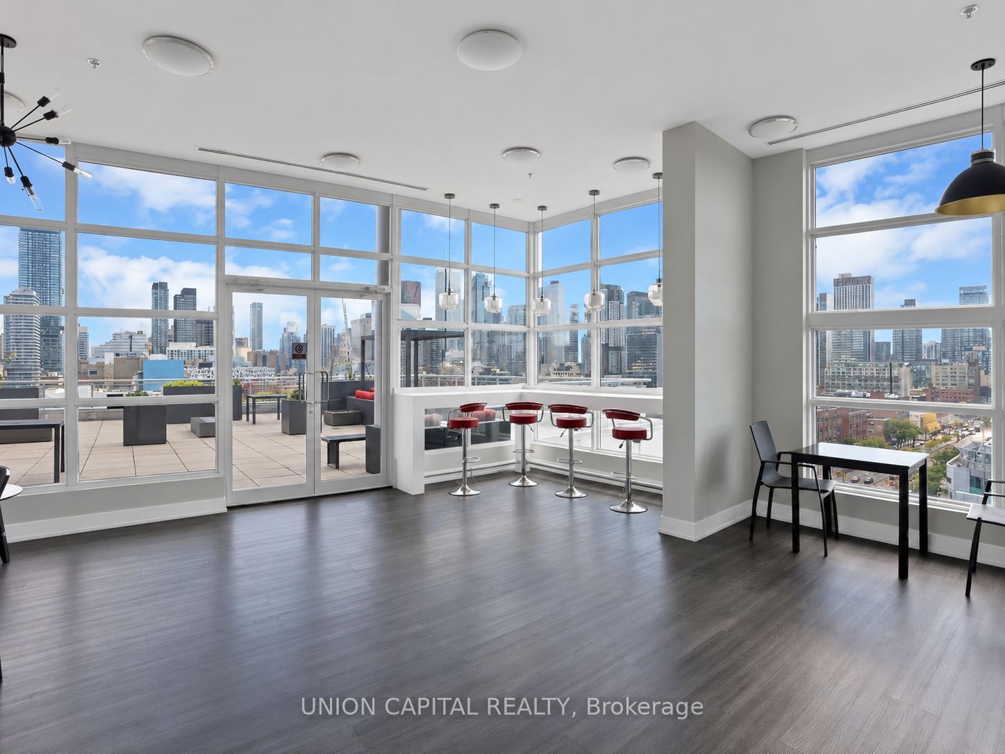 10 Willison Square 202 Property Photo 23