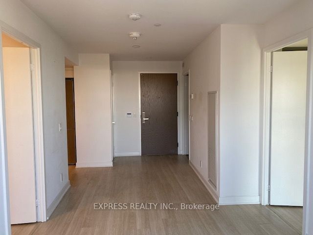 30 Tretti Way 1316 Property Photo 6