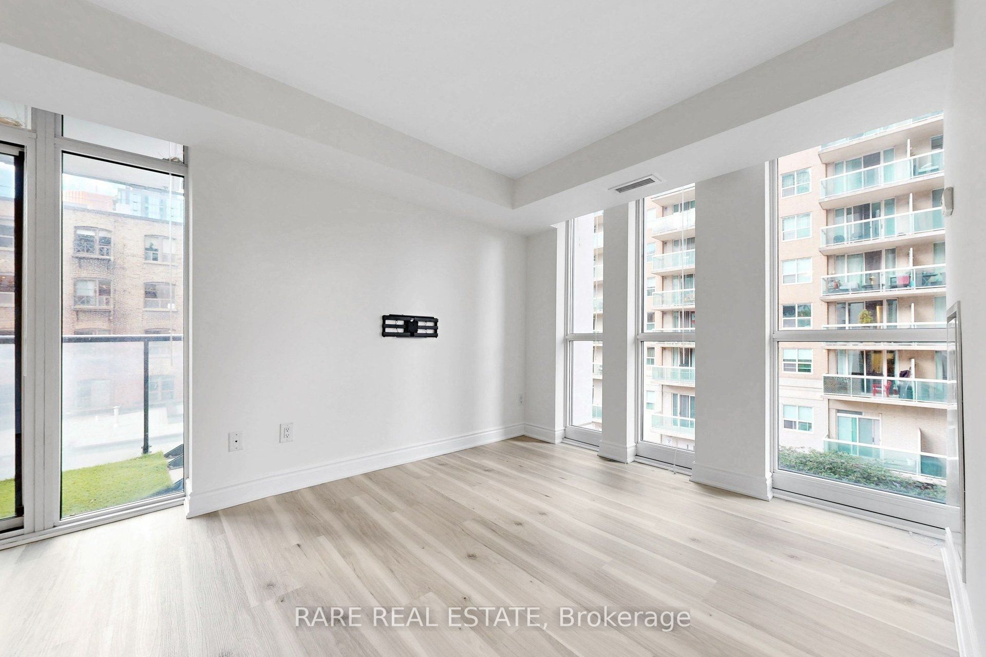 400 Adelaide Street E 512 Property Photo 19