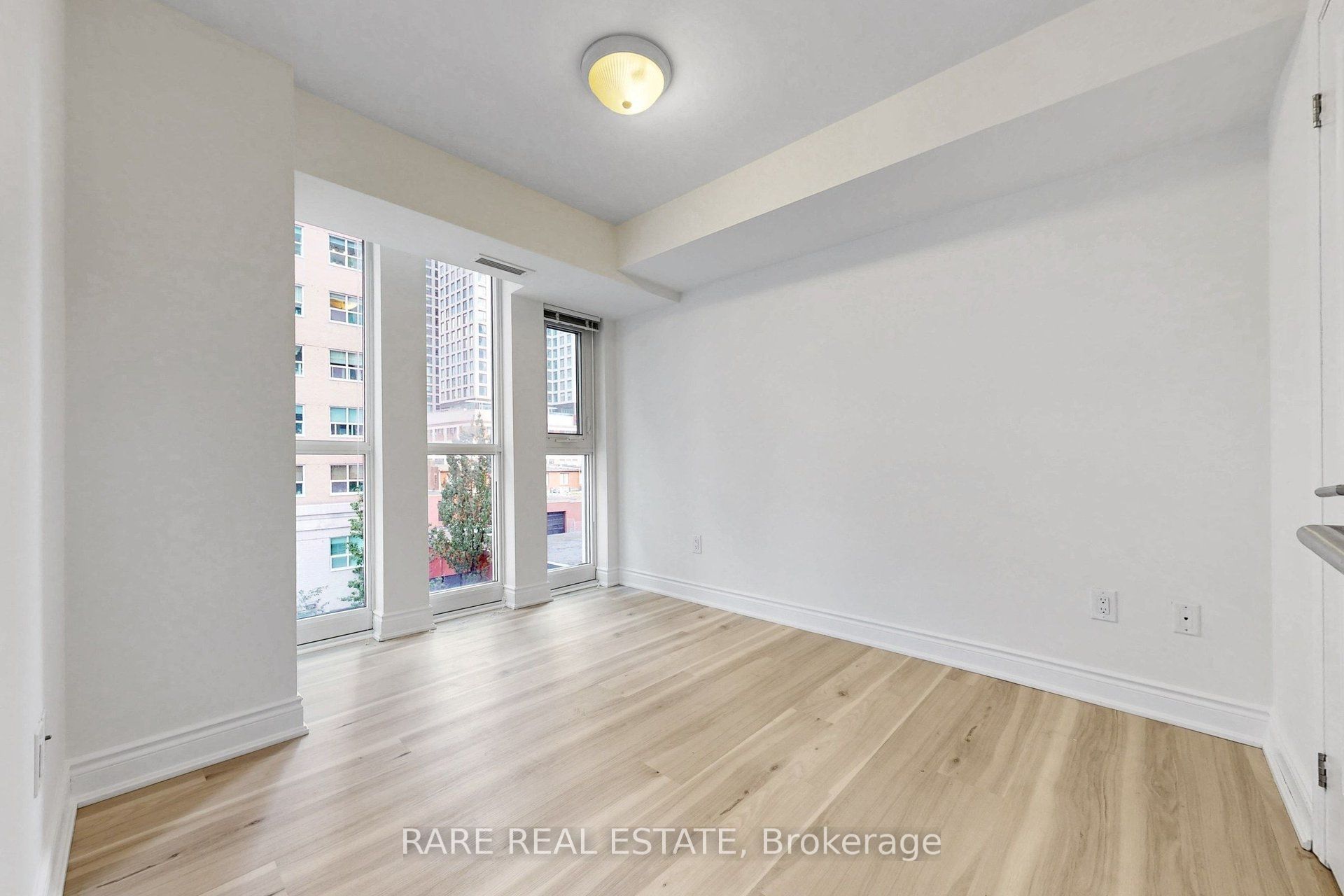 400 Adelaide Street E 512 Property Photo 22