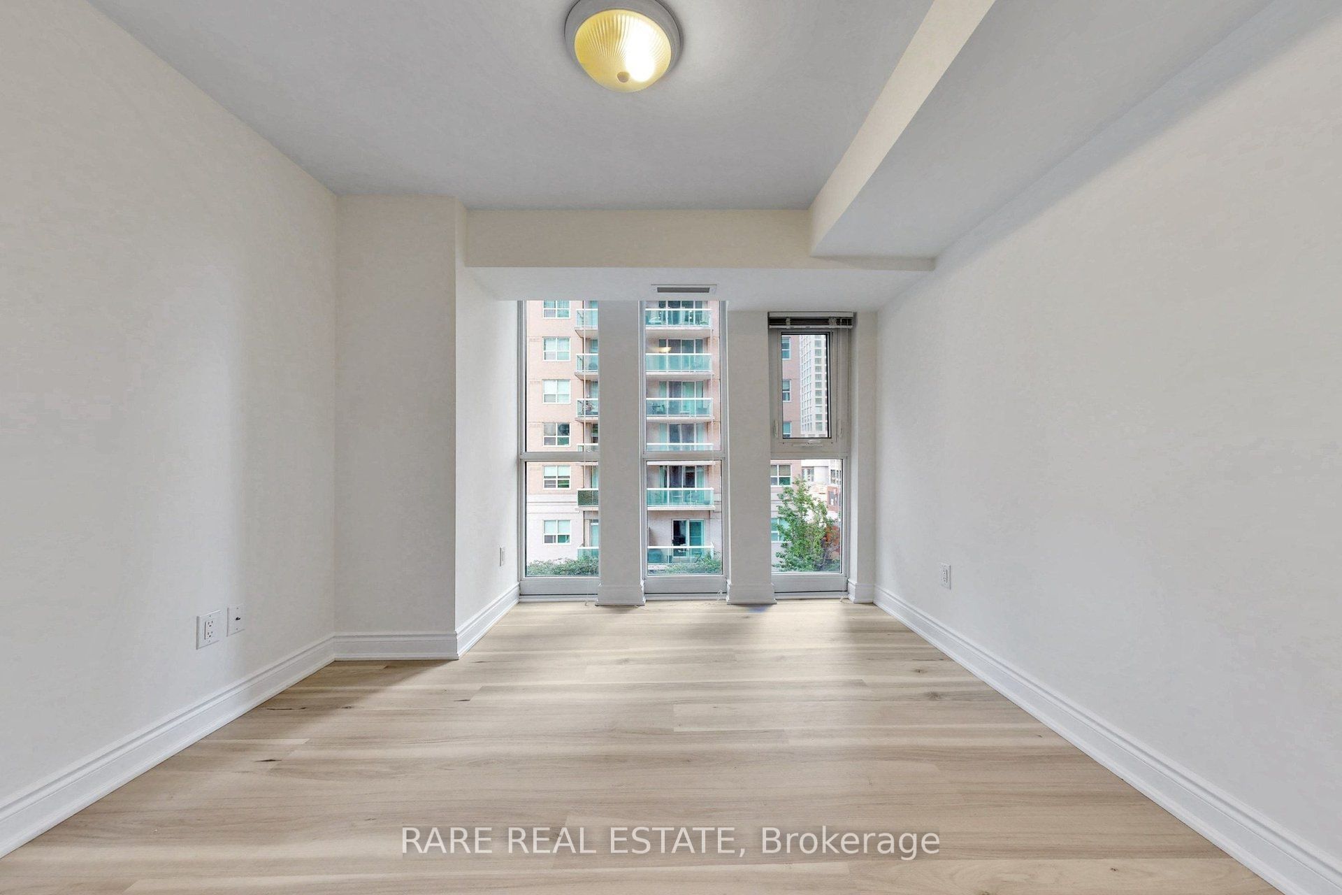 400 Adelaide Street E 512 Property Photo 23