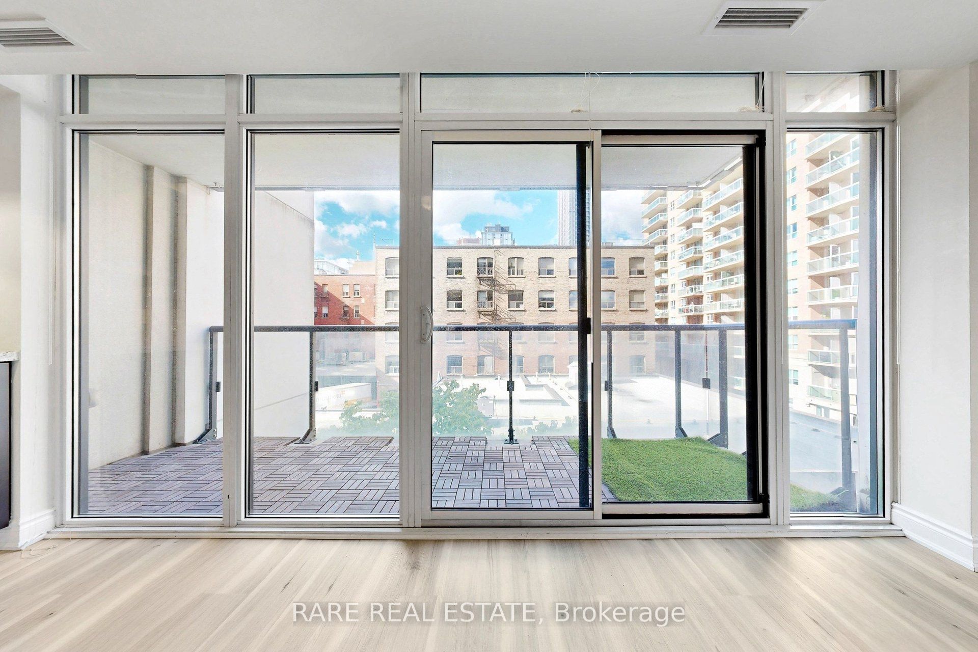 400 Adelaide Street E 512 Property Photo 28