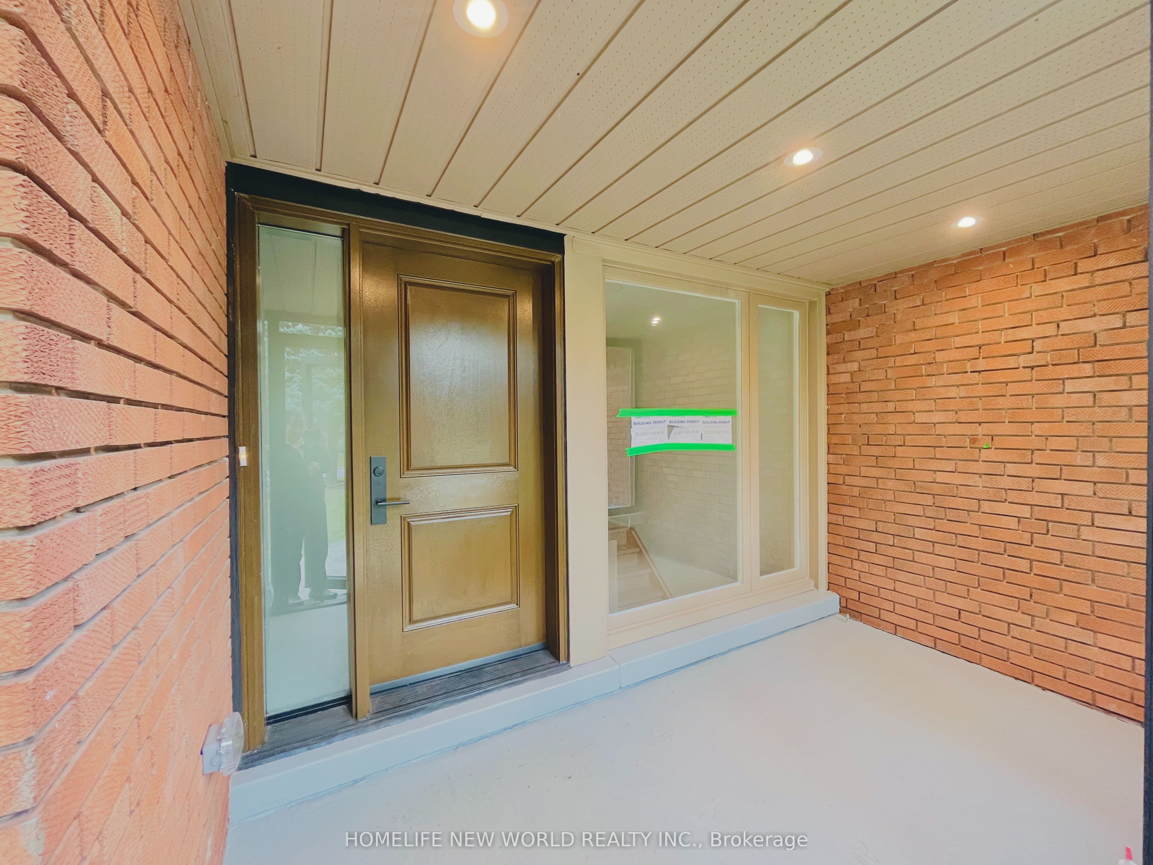 14 Rollscourt Drive Property Photo 3