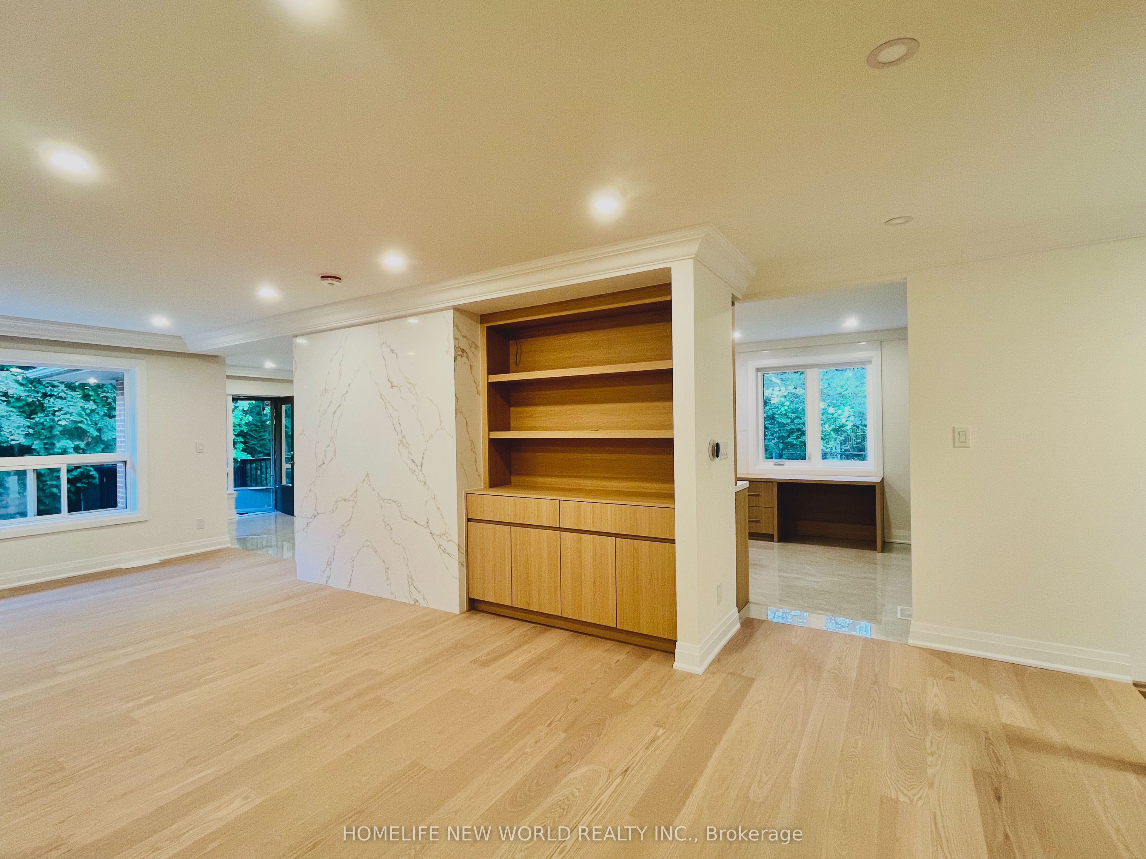 14 Rollscourt Drive Property Photo 5
