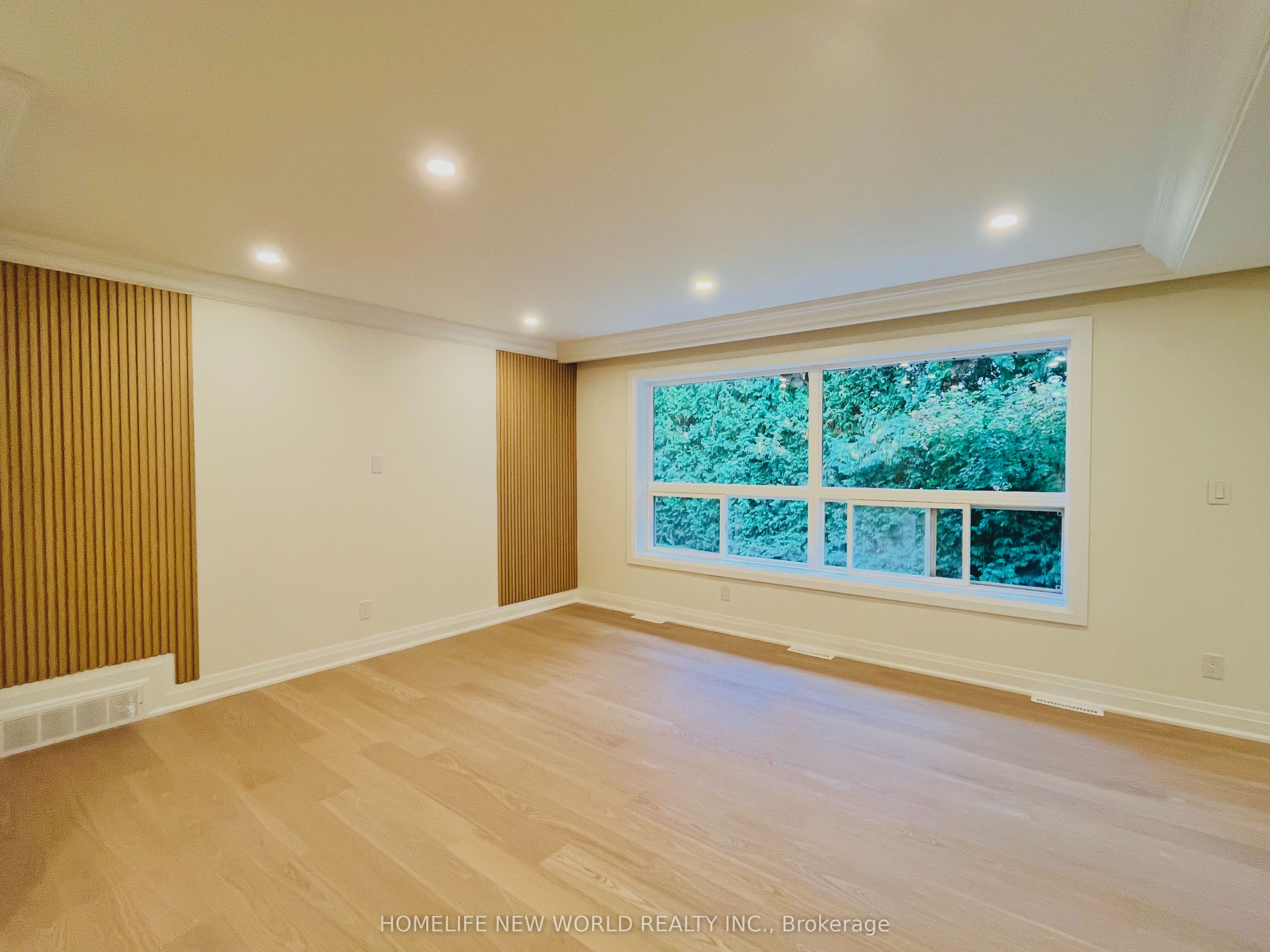 14 Rollscourt Drive Property Photo 6