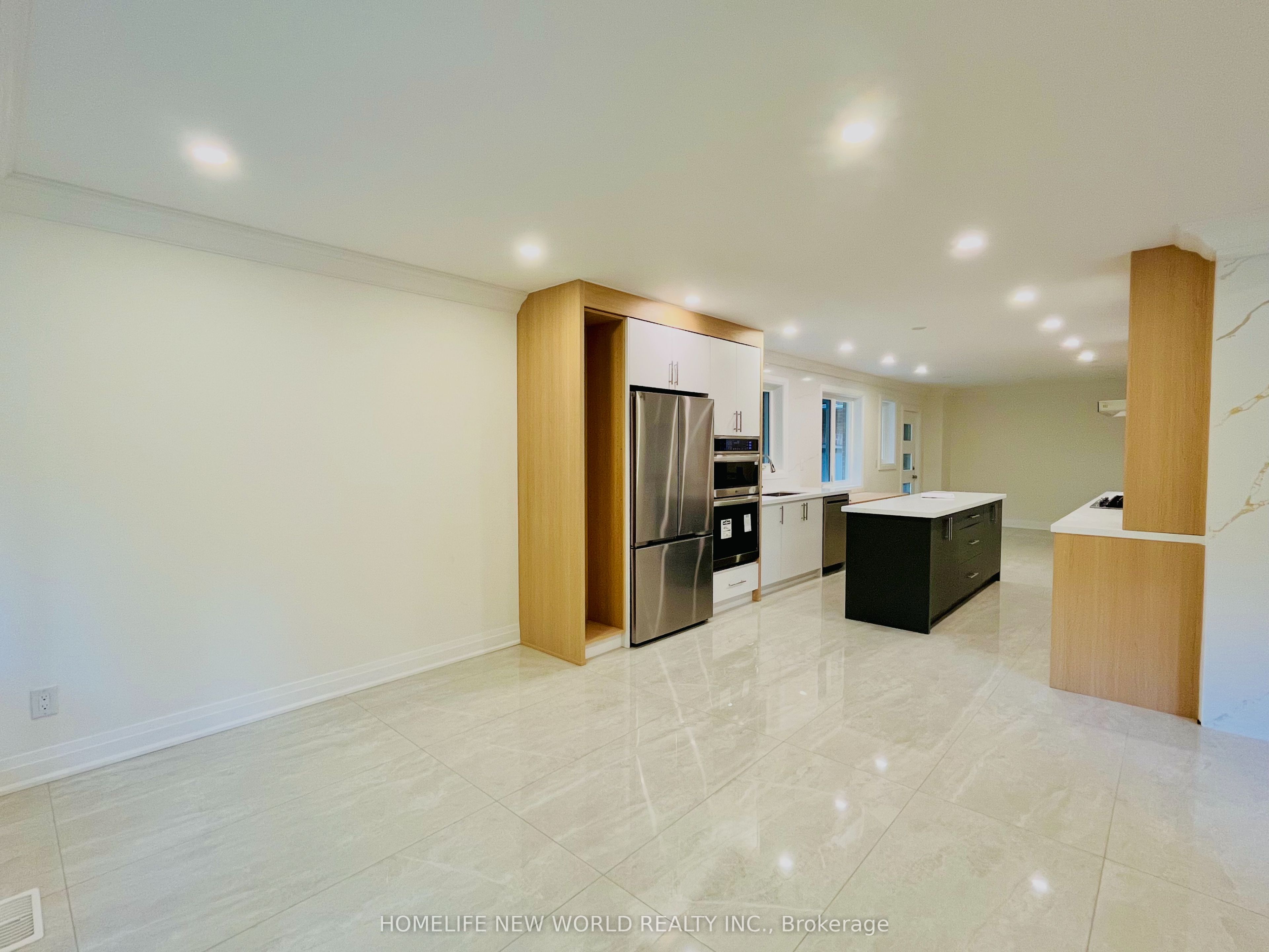 14 Rollscourt Drive Property Photo 9